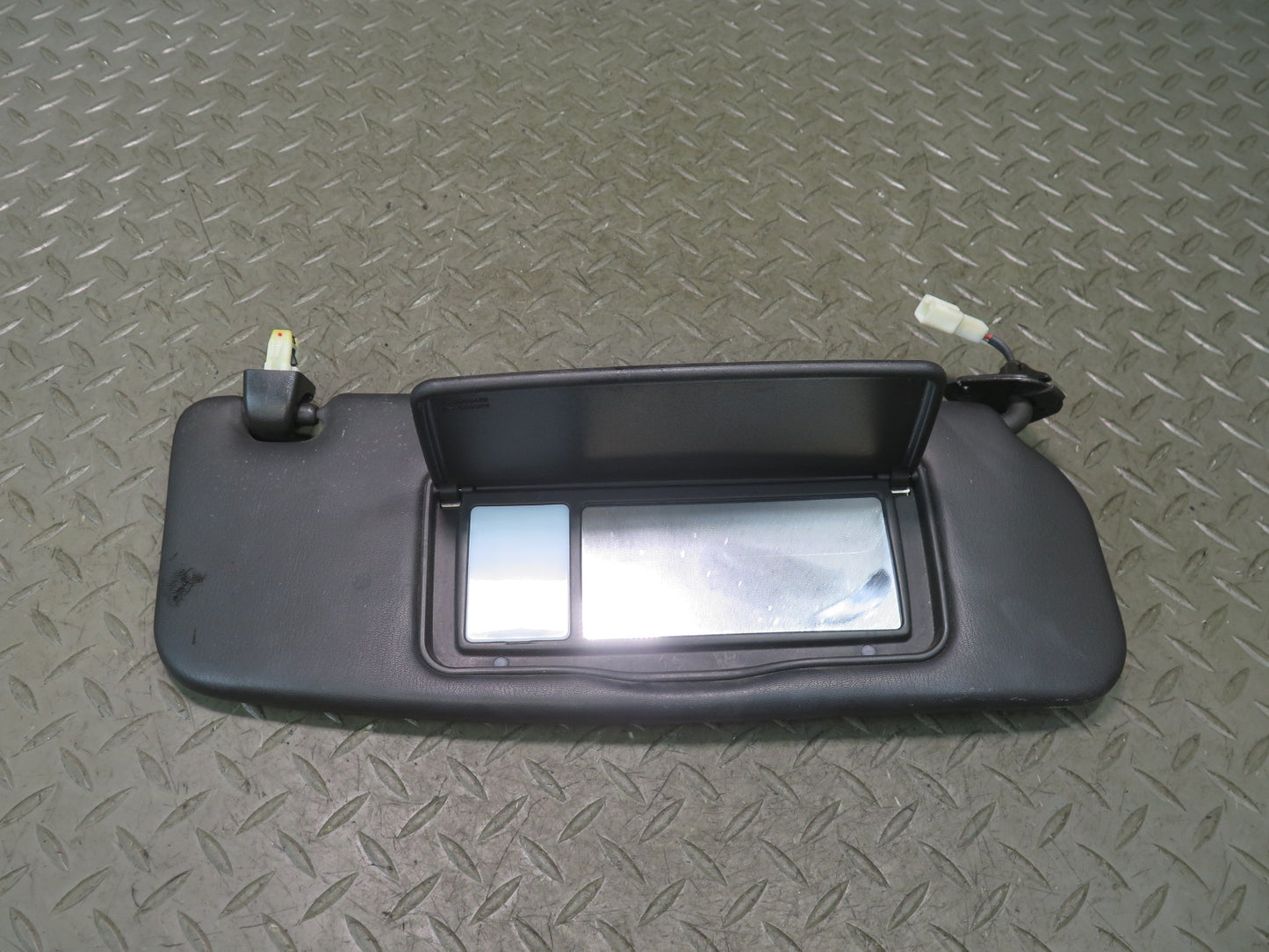06-10 Lexus SC430 UZZ40L Set of 2 Front Left & Right Sun Visor Dark Brown OEM