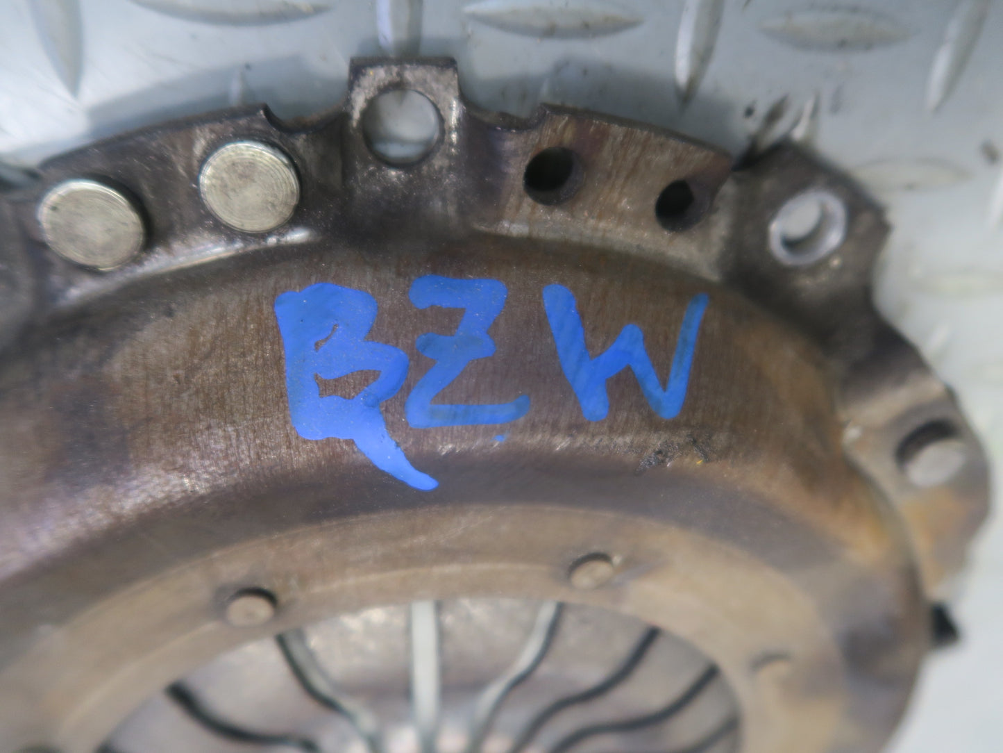 96-99 BMW E36/7 Z3 1.9L M44 M/T Transmission Flywheel Clutch Pressure Plate OEM