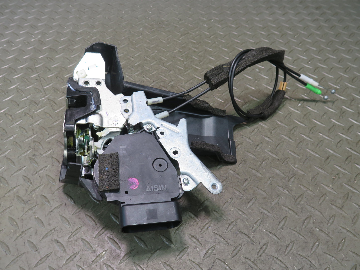 02-10 Lexus UZZ40L SC430 Front Left Driver Door Lock Latch Actuator 74K Mile OEM