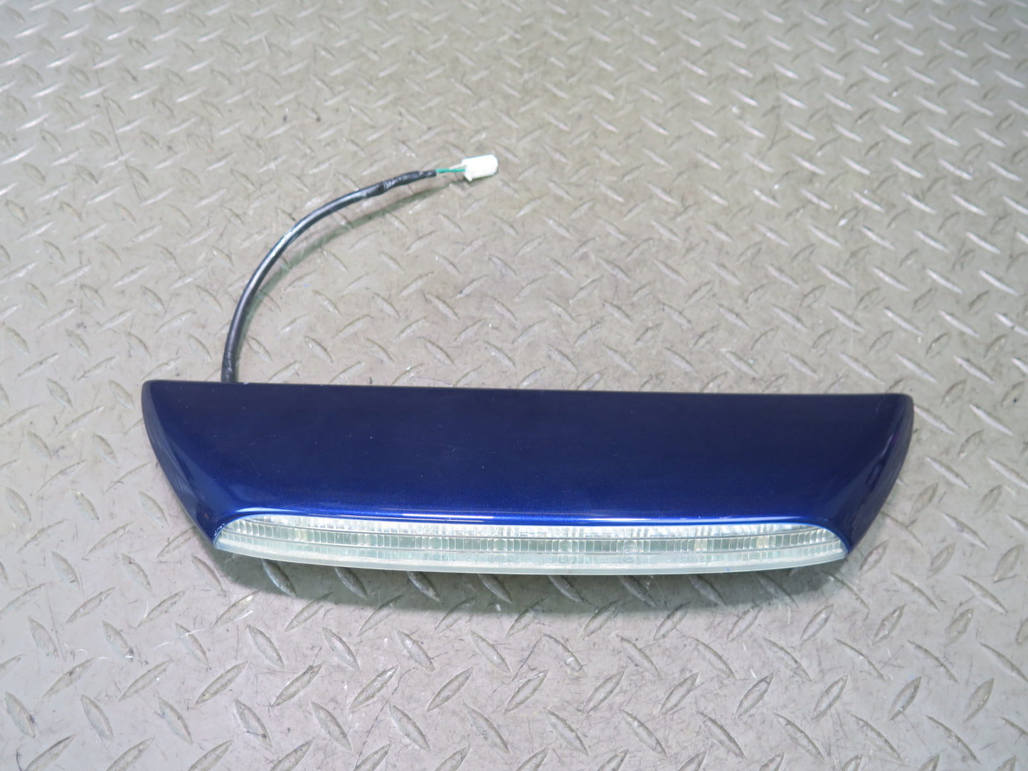 02-10 Lexus UZZ40L SC430 Rear Trunk Third 3RD Brake Light Lamp Indigo INK OEM