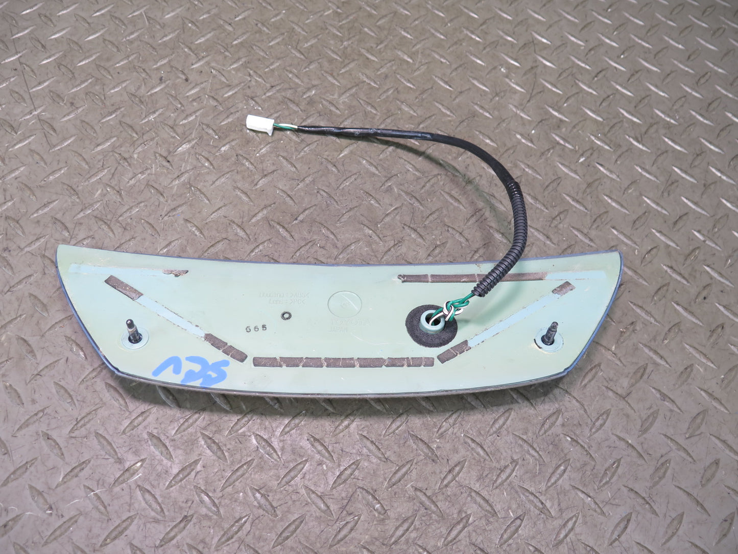 02-10 Lexus UZZ40L SC430 Rear Trunk Third 3RD Brake Light Lamp Indigo INK OEM