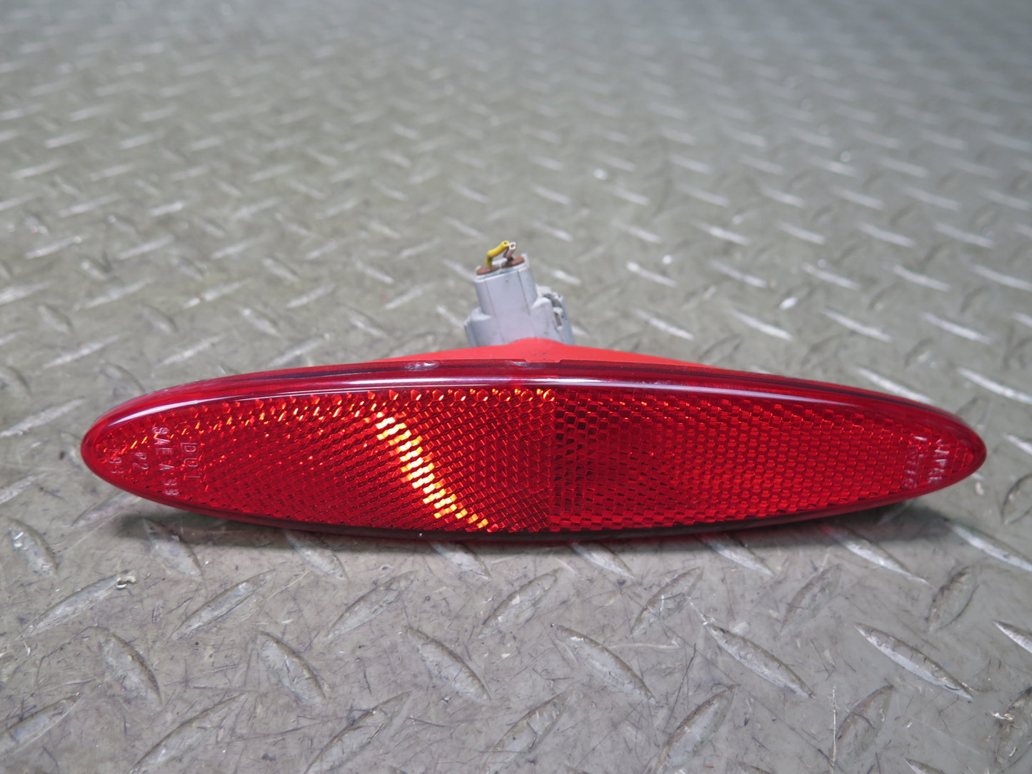 02-10 Lexus UZZ40L SC430 Set of 2 Rear Left & Right Side Marker Light Lamp OEM