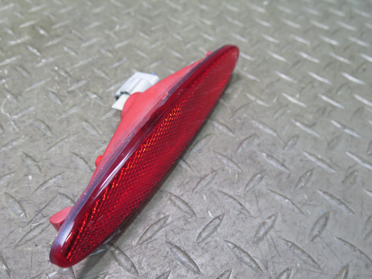 02-10 Lexus UZZ40L SC430 Set of 2 Rear Left & Right Side Marker Light Lamp OEM