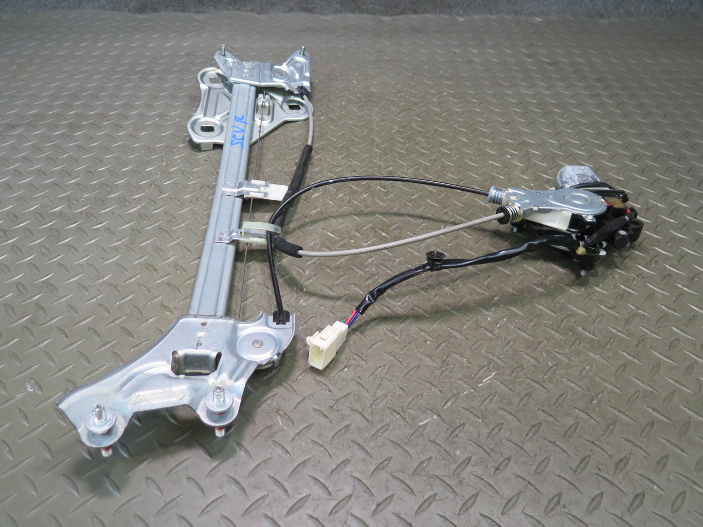 02-10 Lexus Z40 SC430 Front Right Passenger Door Window Regulator w Motor OEM