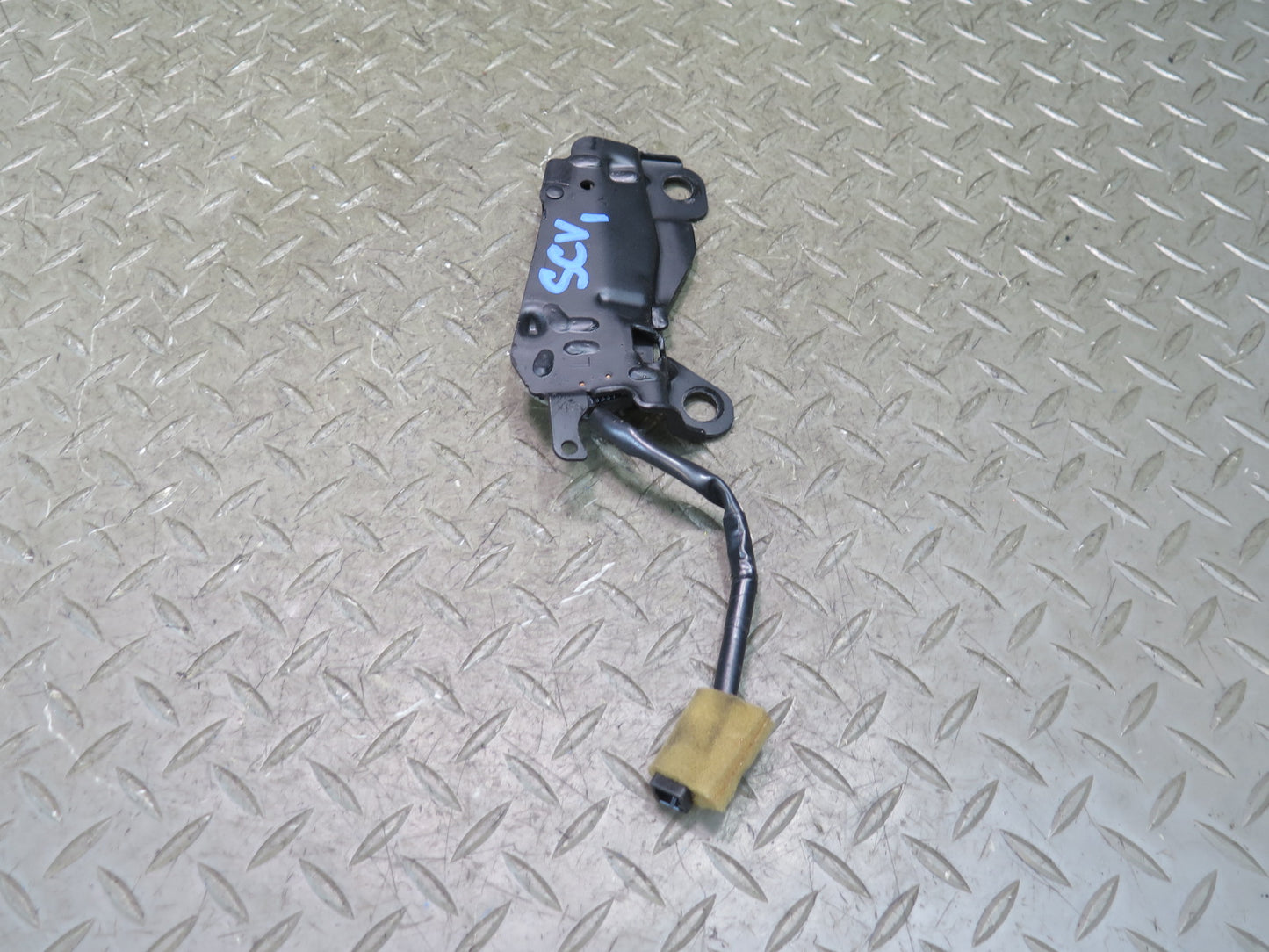 02-10 Lexus SC430 Convertible Left & Right Roof Lock Latch Strikers Set OEM