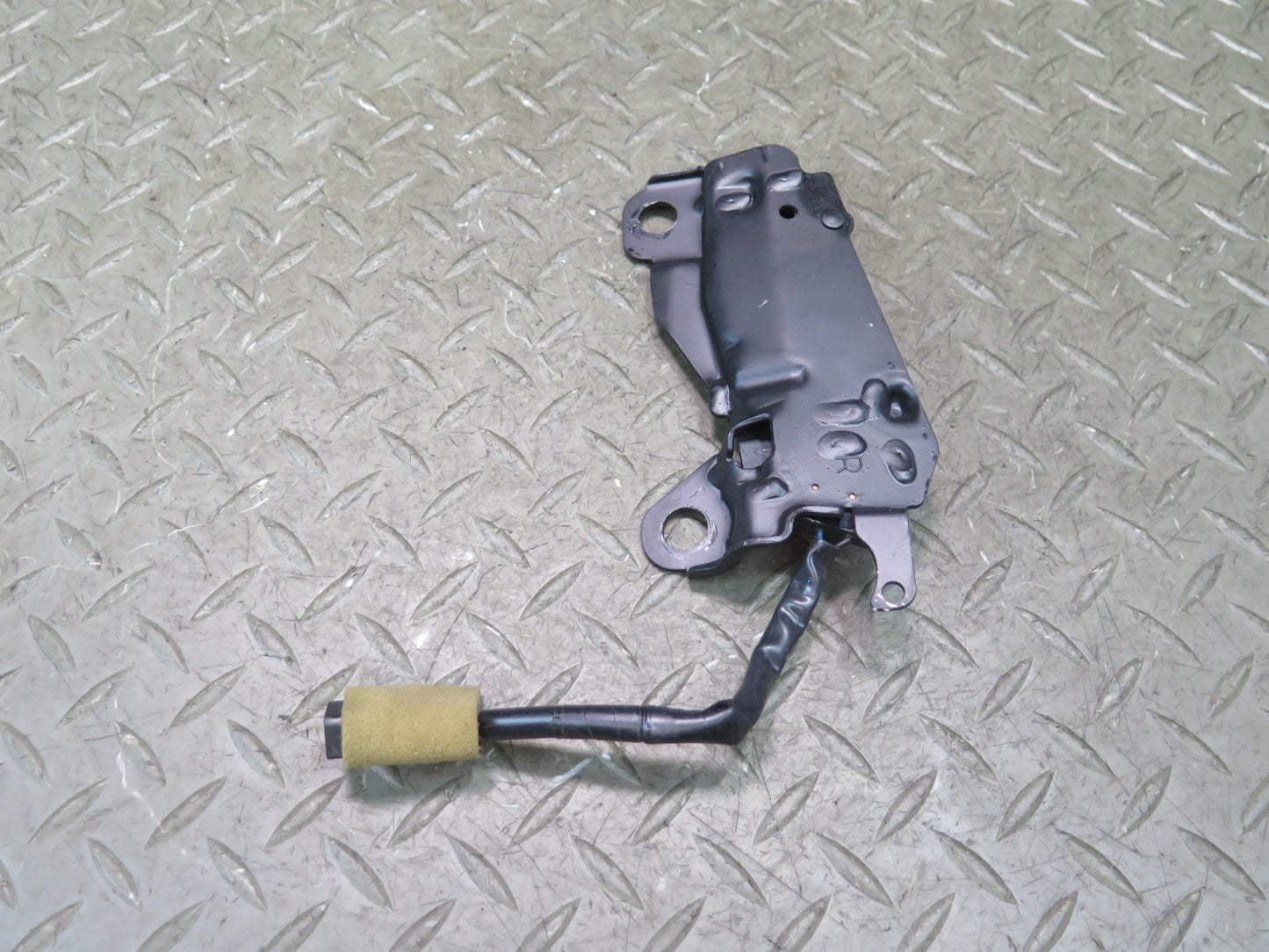02-10 Lexus SC430 Convertible Left & Right Roof Lock Latch Strikers Set OEM
