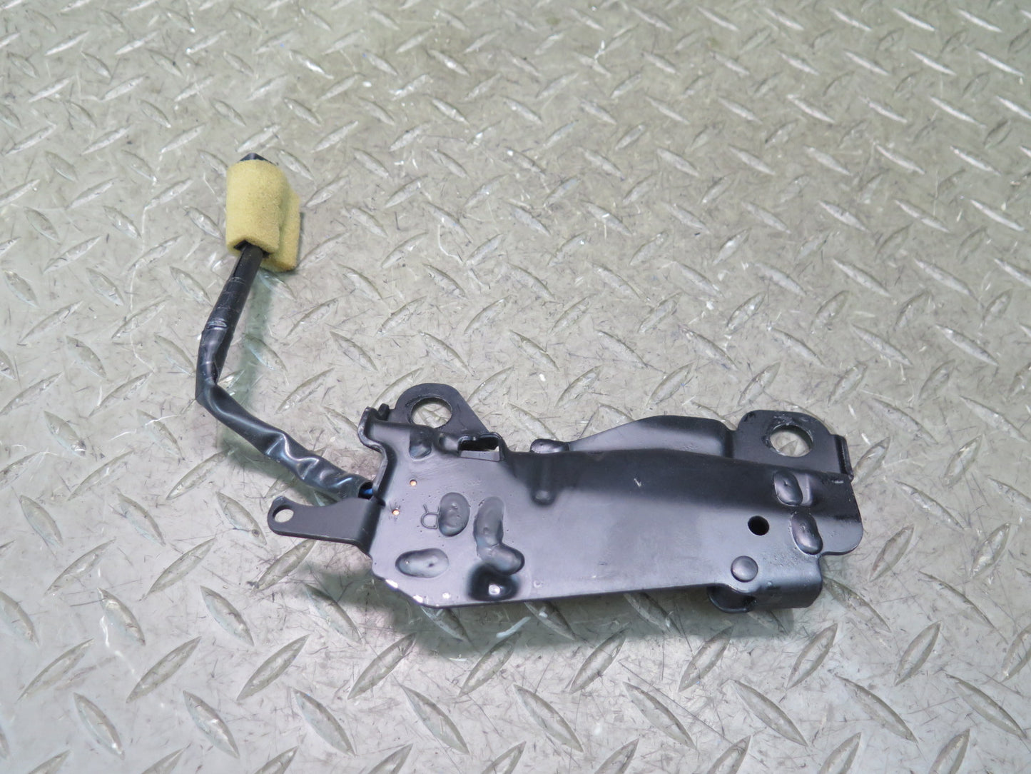 02-10 Lexus SC430 Convertible Left & Right Roof Lock Latch Strikers Set OEM