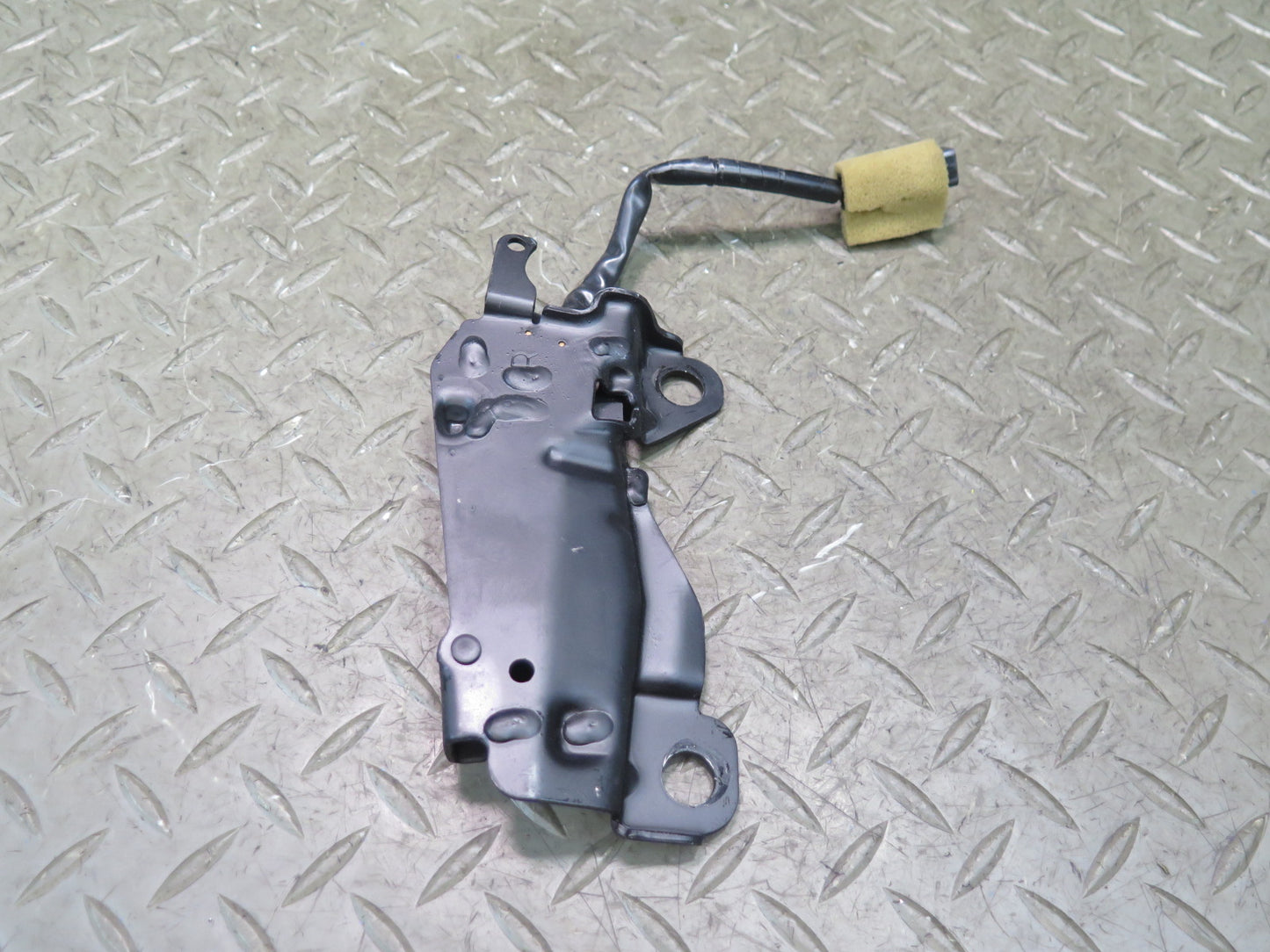 02-10 Lexus SC430 Convertible Left & Right Roof Lock Latch Strikers Set OEM
