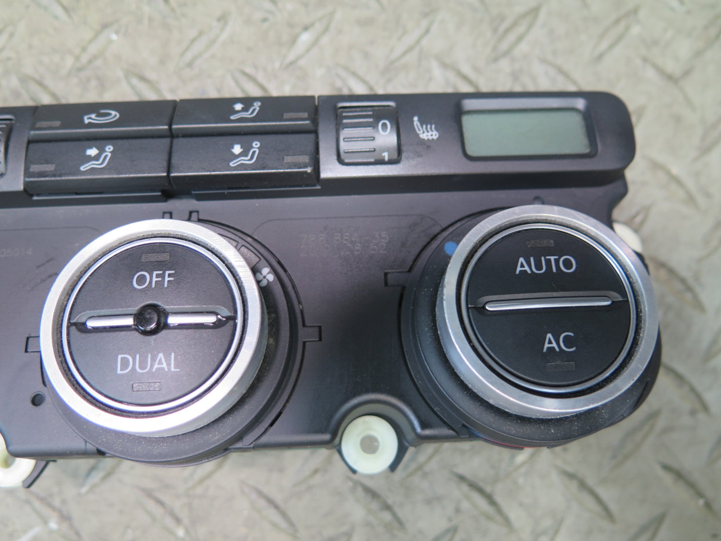 06-09 VW Golf MK5 R32 A/C Heater Climate Control Switch Panel 1K0907044DE OEM