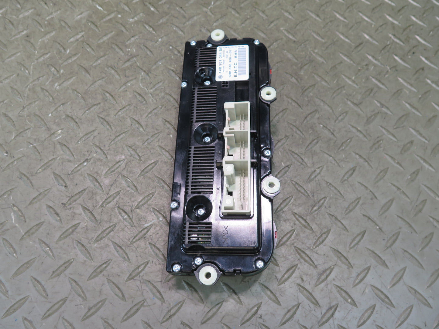 06-09 VW Golf MK5 R32 A/C Heater Climate Control Switch Panel 1K0907044DE OEM
