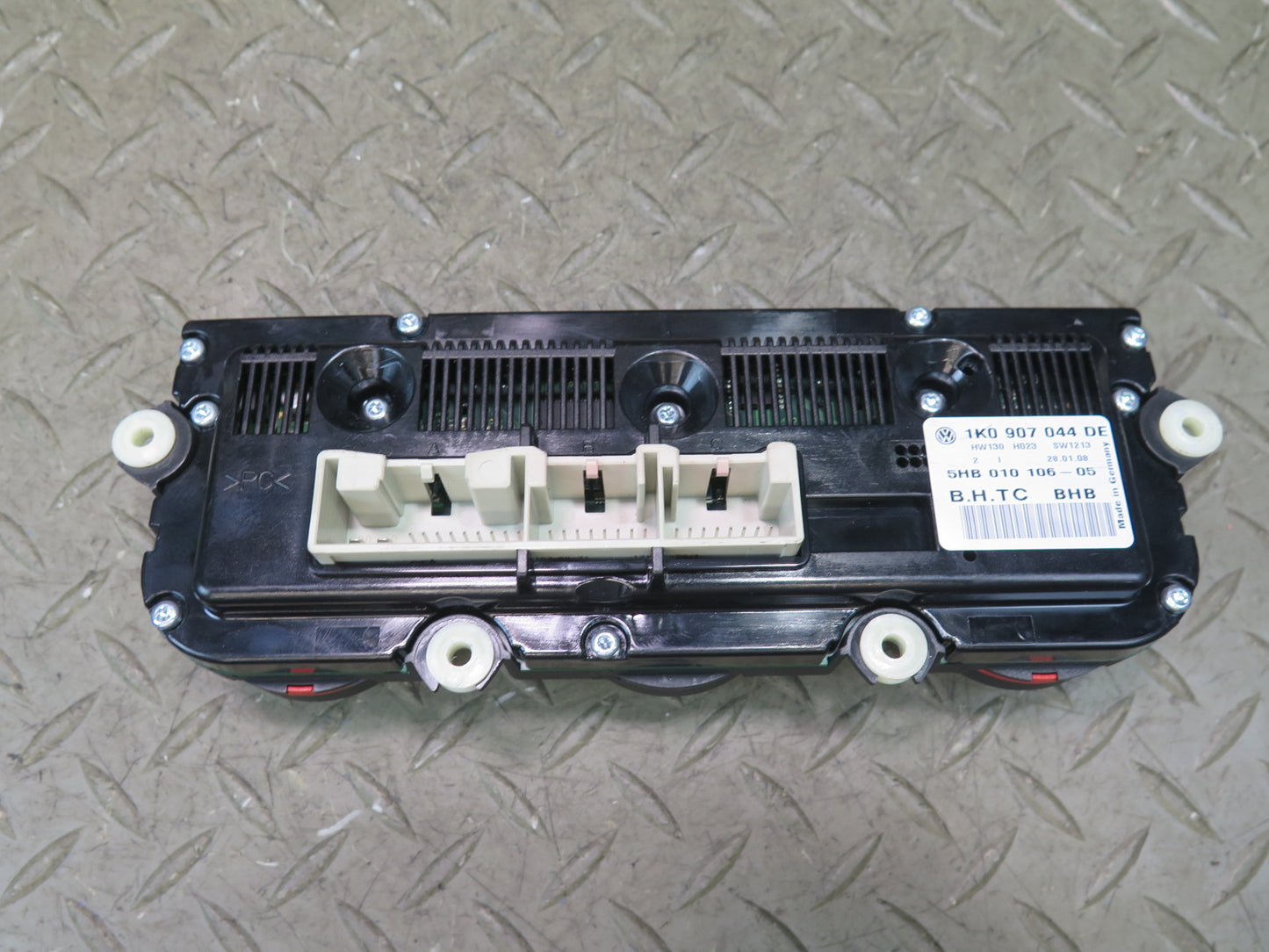 06-09 VW Golf MK5 R32 A/C Heater Climate Control Switch Panel 1K0907044DE OEM