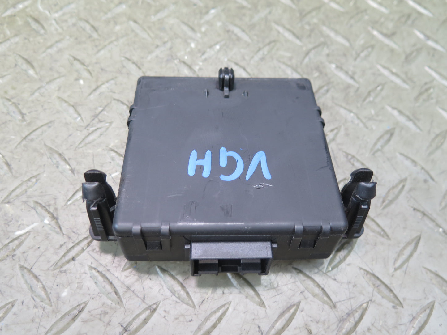 2008 VW Golf R32 Gateway Interface Control  Module 1K0907530L OEM