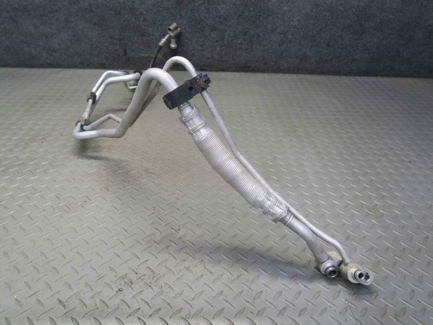 2008 VW Golf MK5 R32 Set of 3 A/C Air Condition Hose Pipe Line OEM