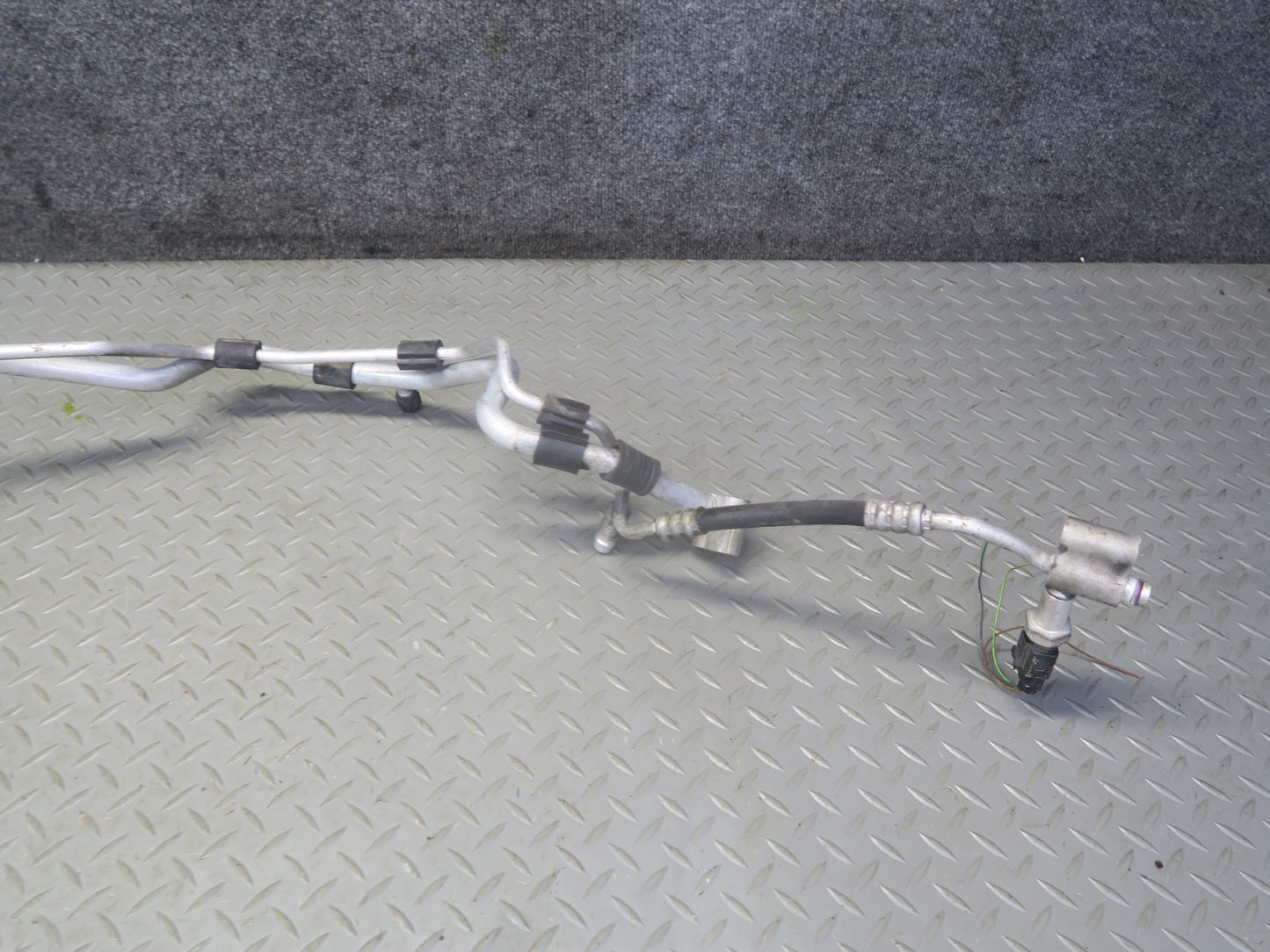 2008 VW Golf MK5 R32 Set of 3 A/C Air Condition Hose Pipe Line OEM