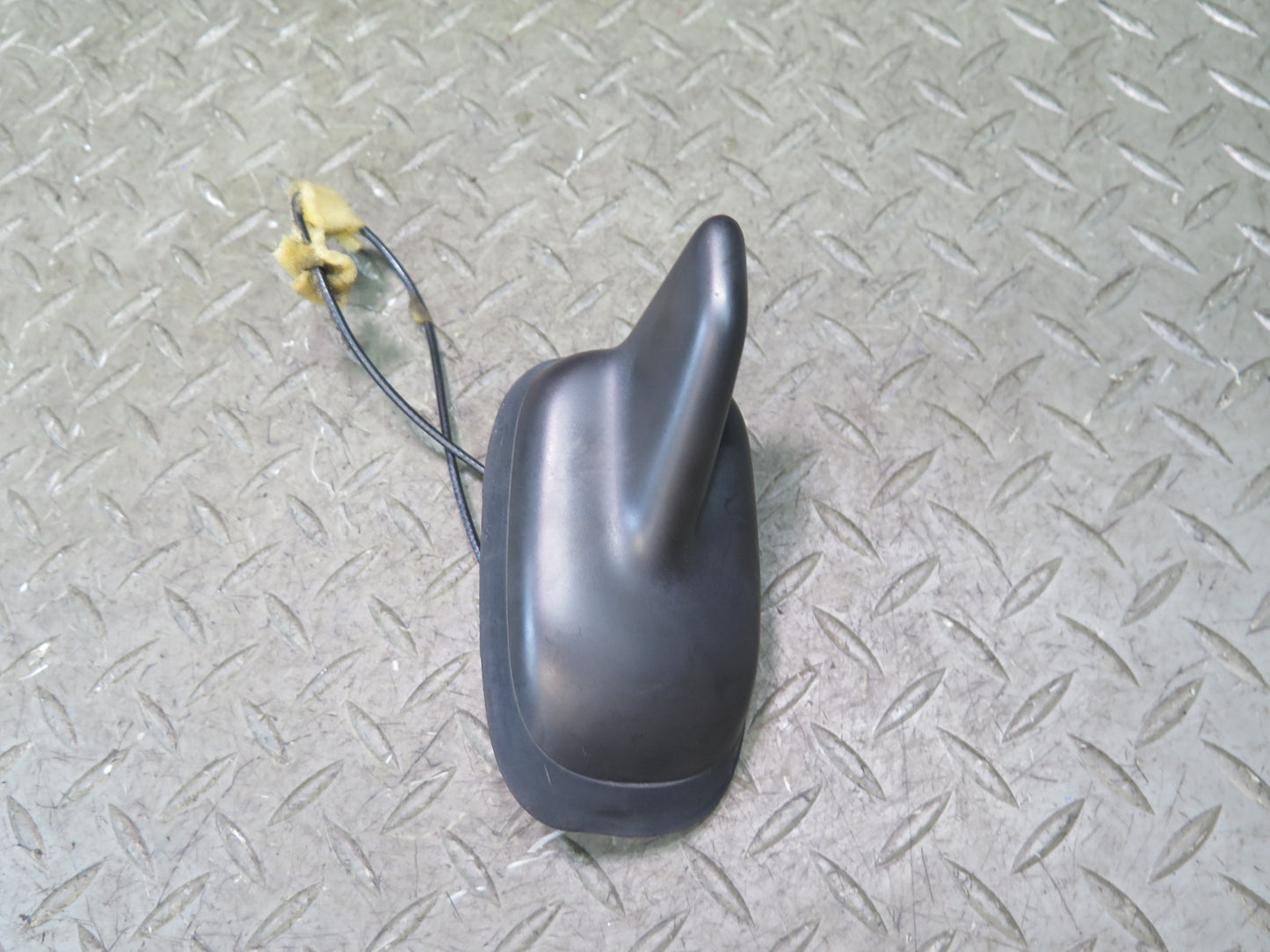 06-09 VW Golf MK5 R32 Roof Shark FIN Antenna 3C9035507 OEM