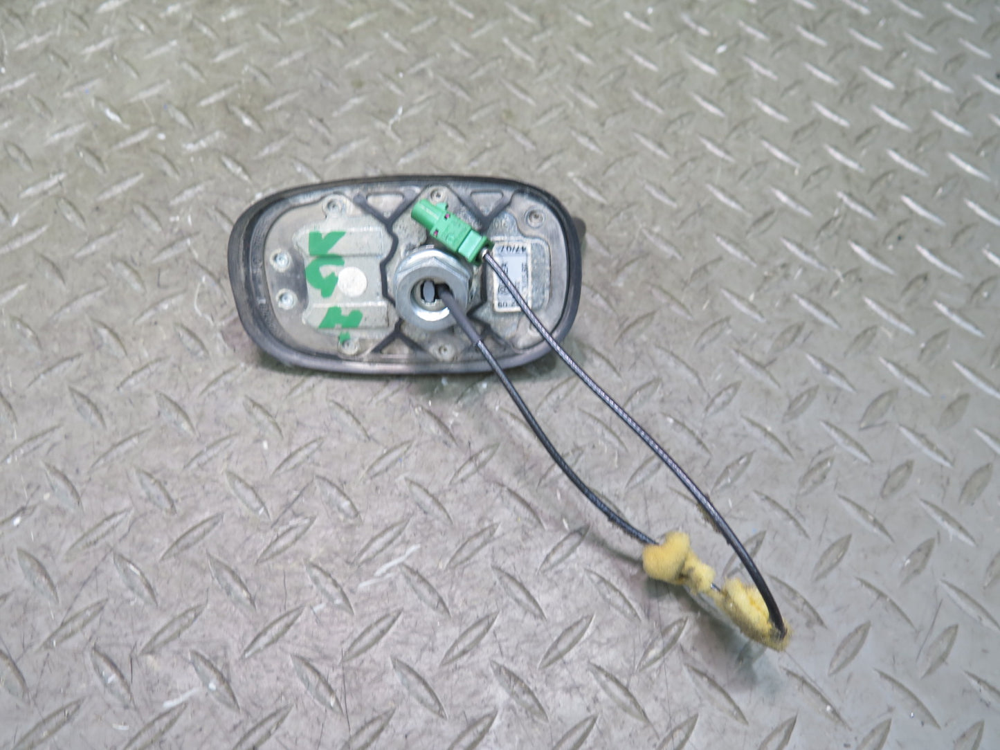 06-09 VW Golf MK5 R32 Roof Shark FIN Antenna 3C9035507 OEM