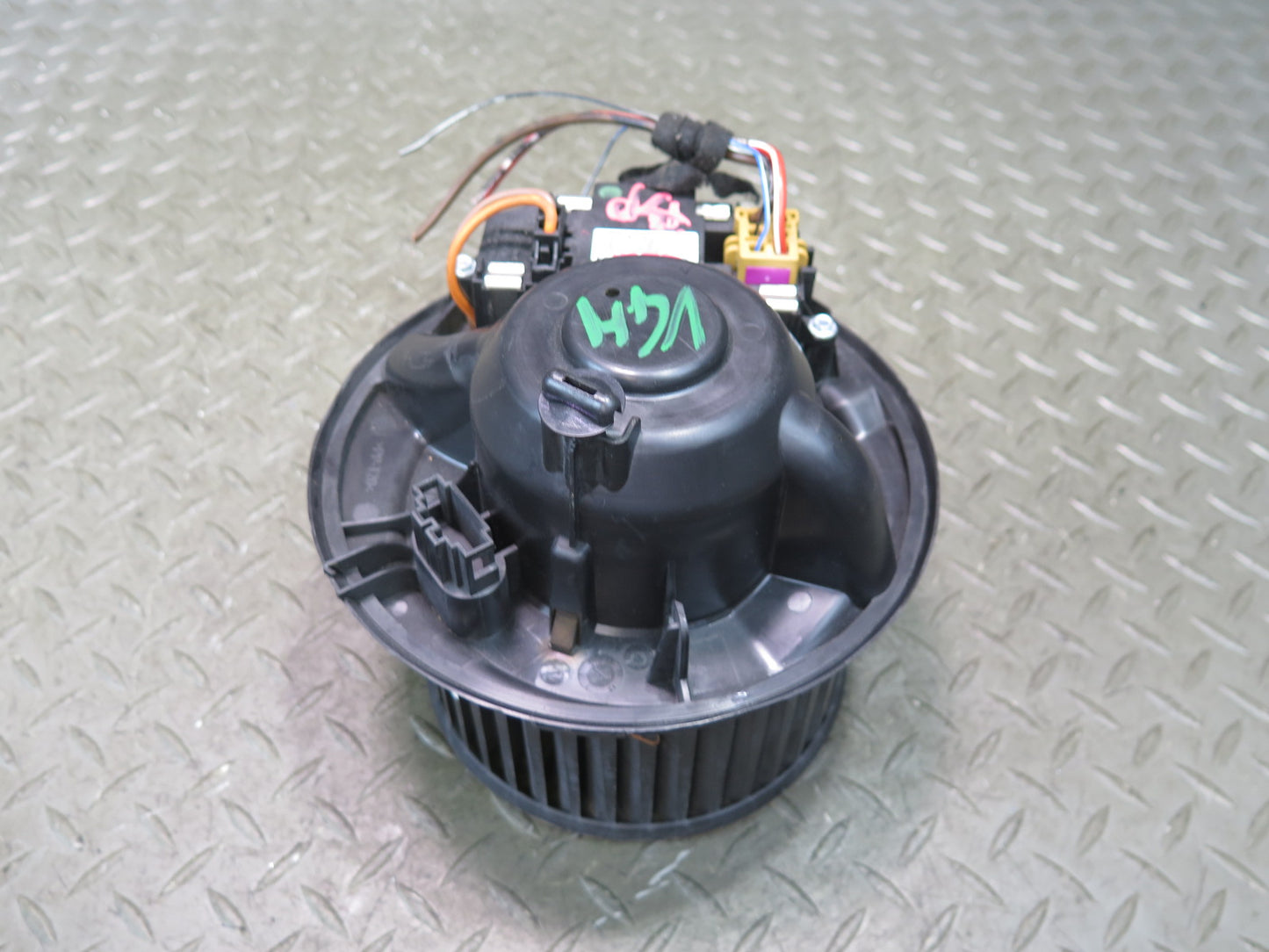 06-09 VW Golf MK5 R32 A/C Heater Blower Motor Fan w Resistor OEM