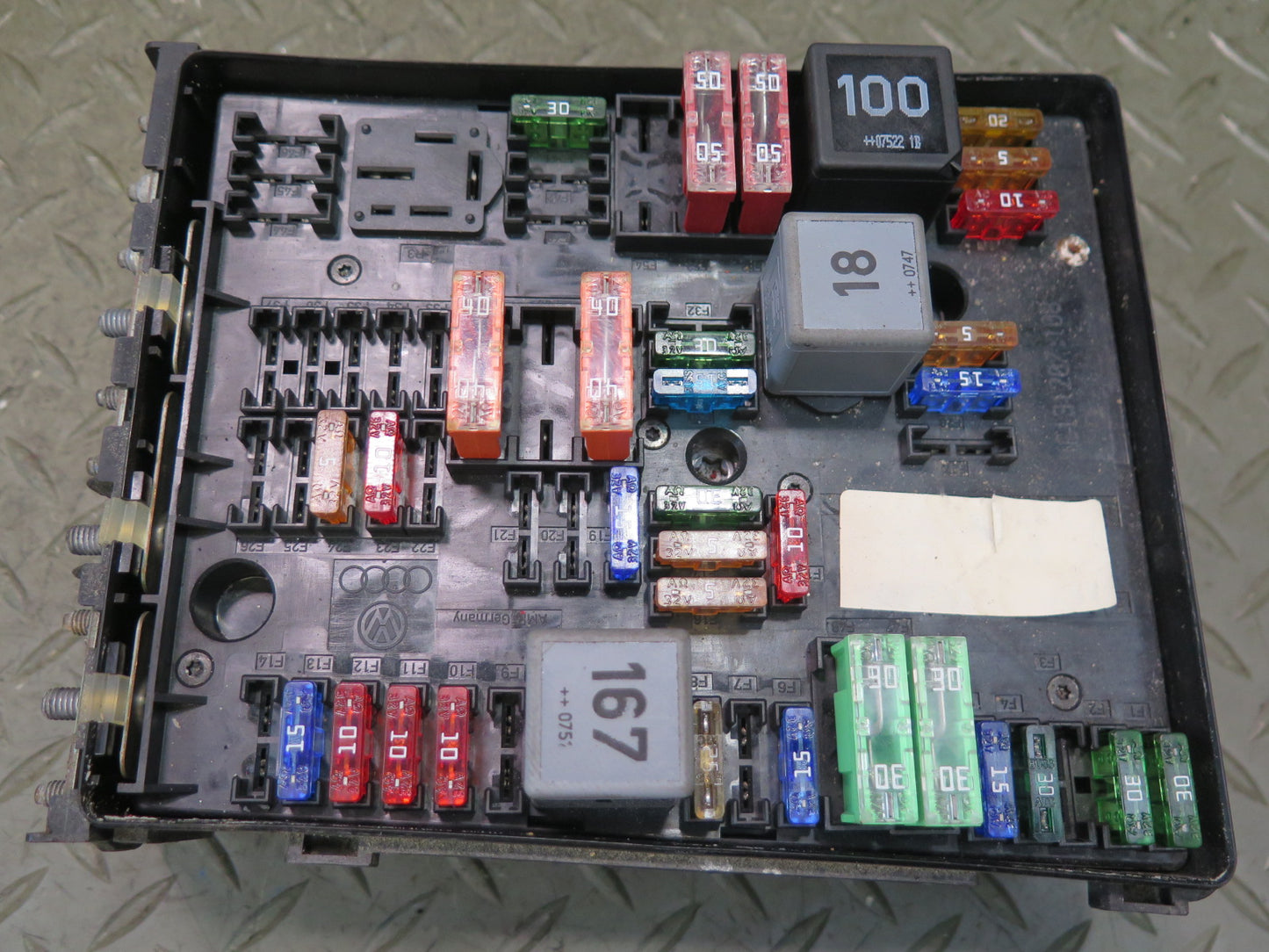 2008 VW Golf R32 Engine Bay Fuse Relay Box Module OEM