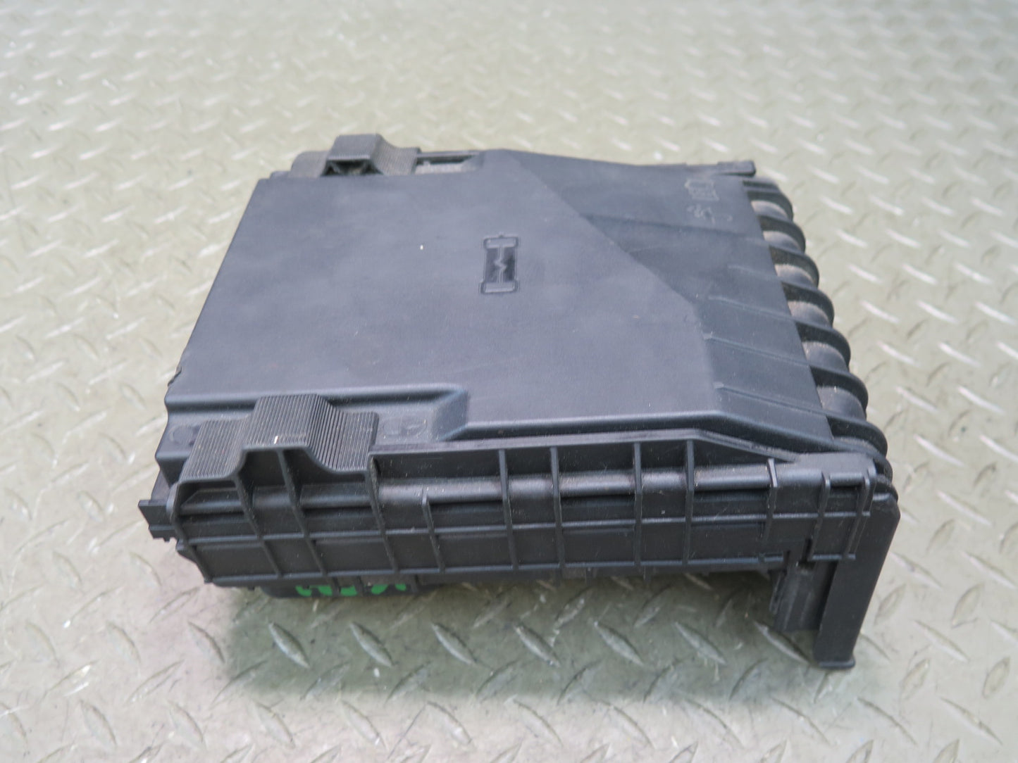 2008 VW Golf R32 Engine Bay Fuse Relay Box Module OEM