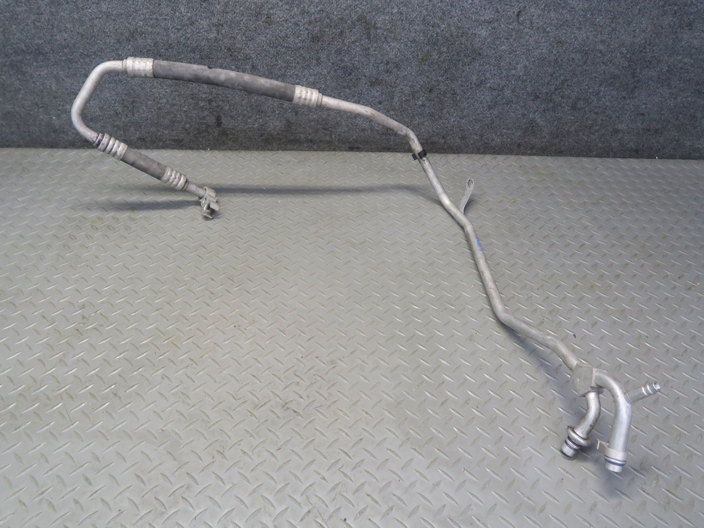 99-00 VW Eurovan T4 2.8L AES A/C Air Condition Hose Pipe Line Set OEM