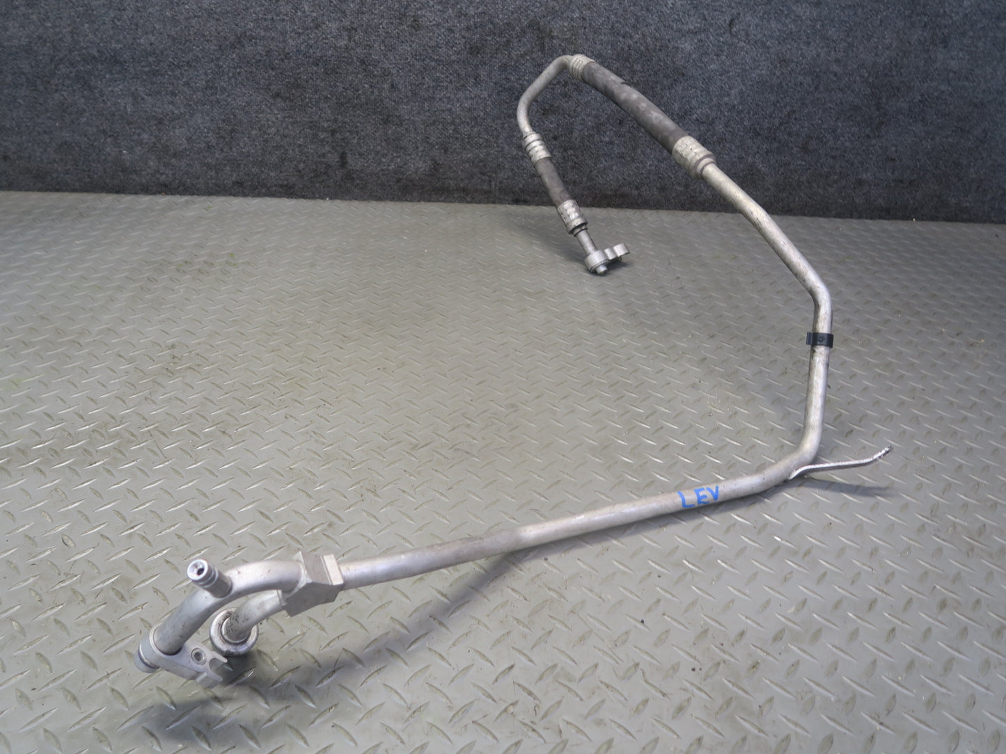 99-00 VW Eurovan T4 2.8L AES A/C Air Condition Hose Pipe Line Set OEM