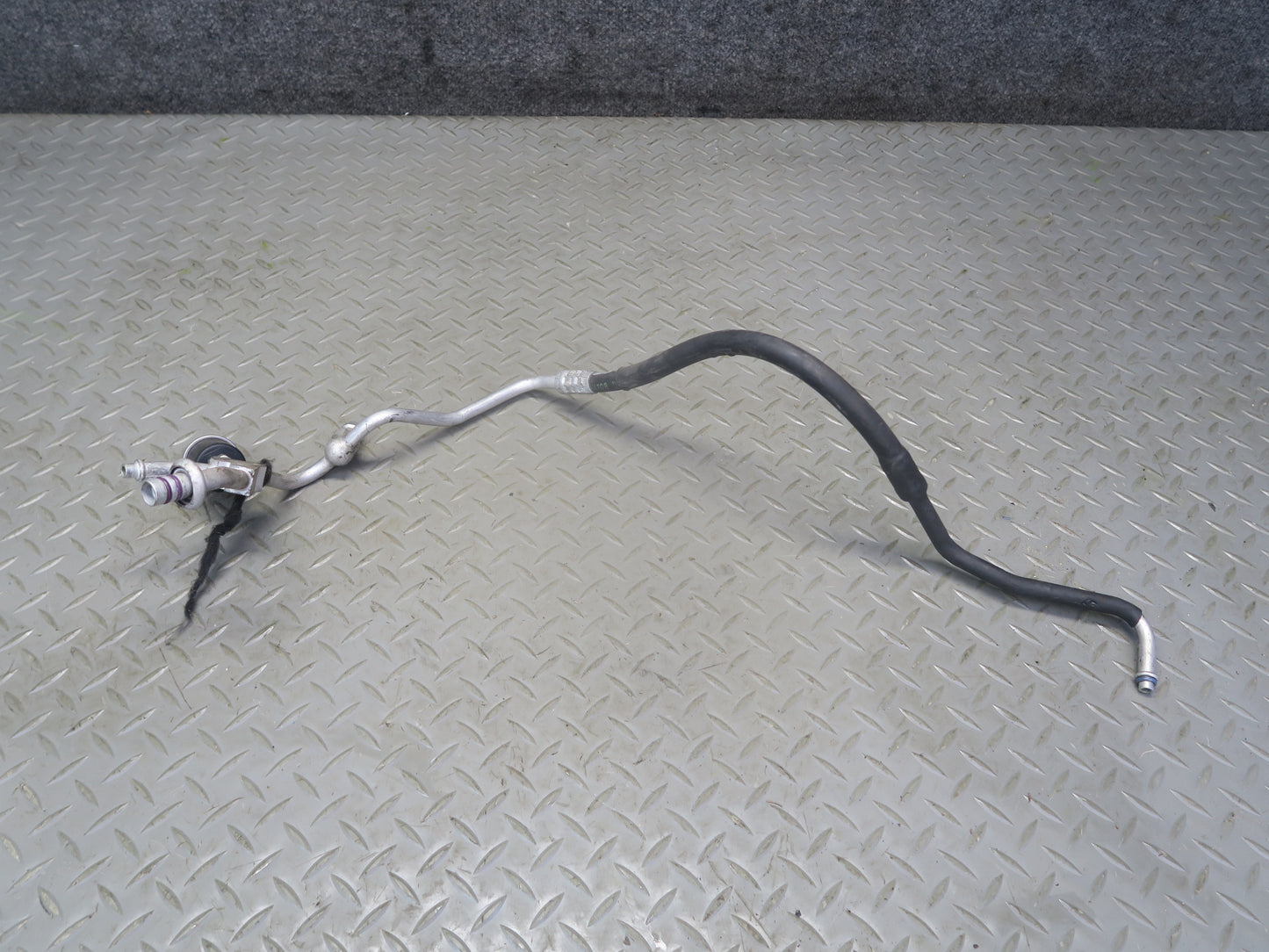 99-00 VW Eurovan T4 2.8L AES A/C Air Condition Hose Pipe Line Set OEM