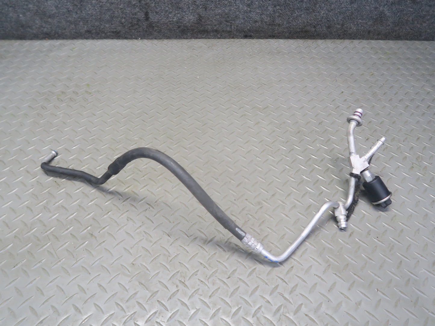 99-00 VW Eurovan T4 2.8L AES A/C Air Condition Hose Pipe Line Set OEM
