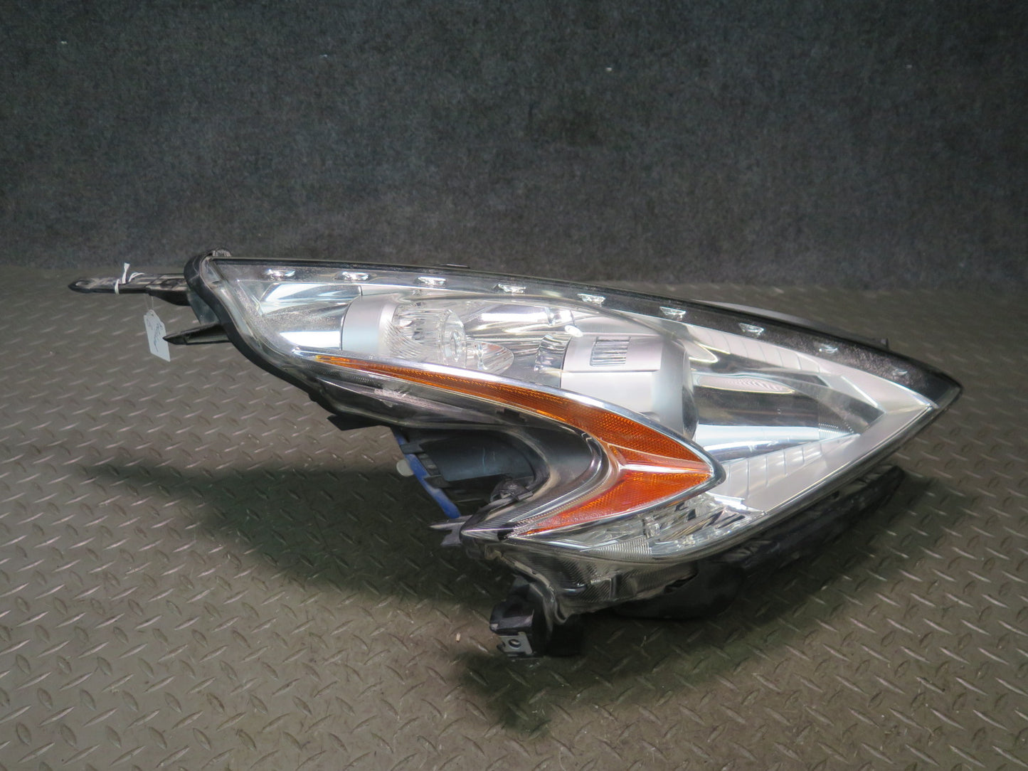 09-17 Nissan Z34 370Z Front Right Xenon HID Headlight Lamp OEM