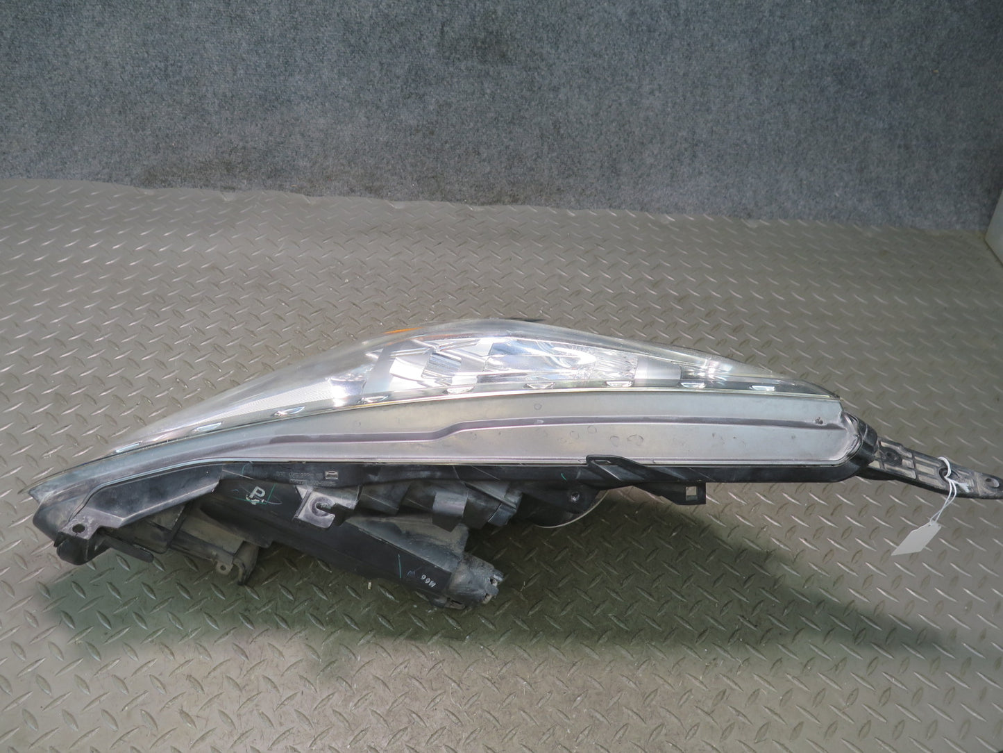 09-17 Nissan Z34 370Z Front Right Xenon HID Headlight Lamp OEM