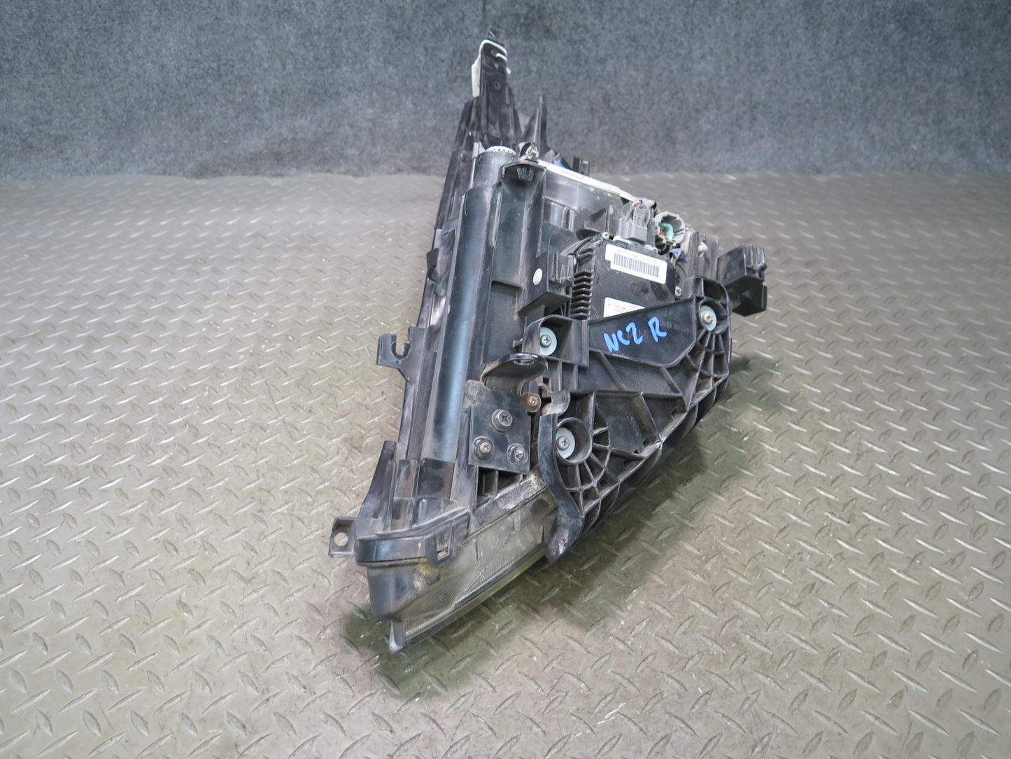 09-17 Nissan Z34 370Z Front Right Xenon HID Headlight Lamp OEM