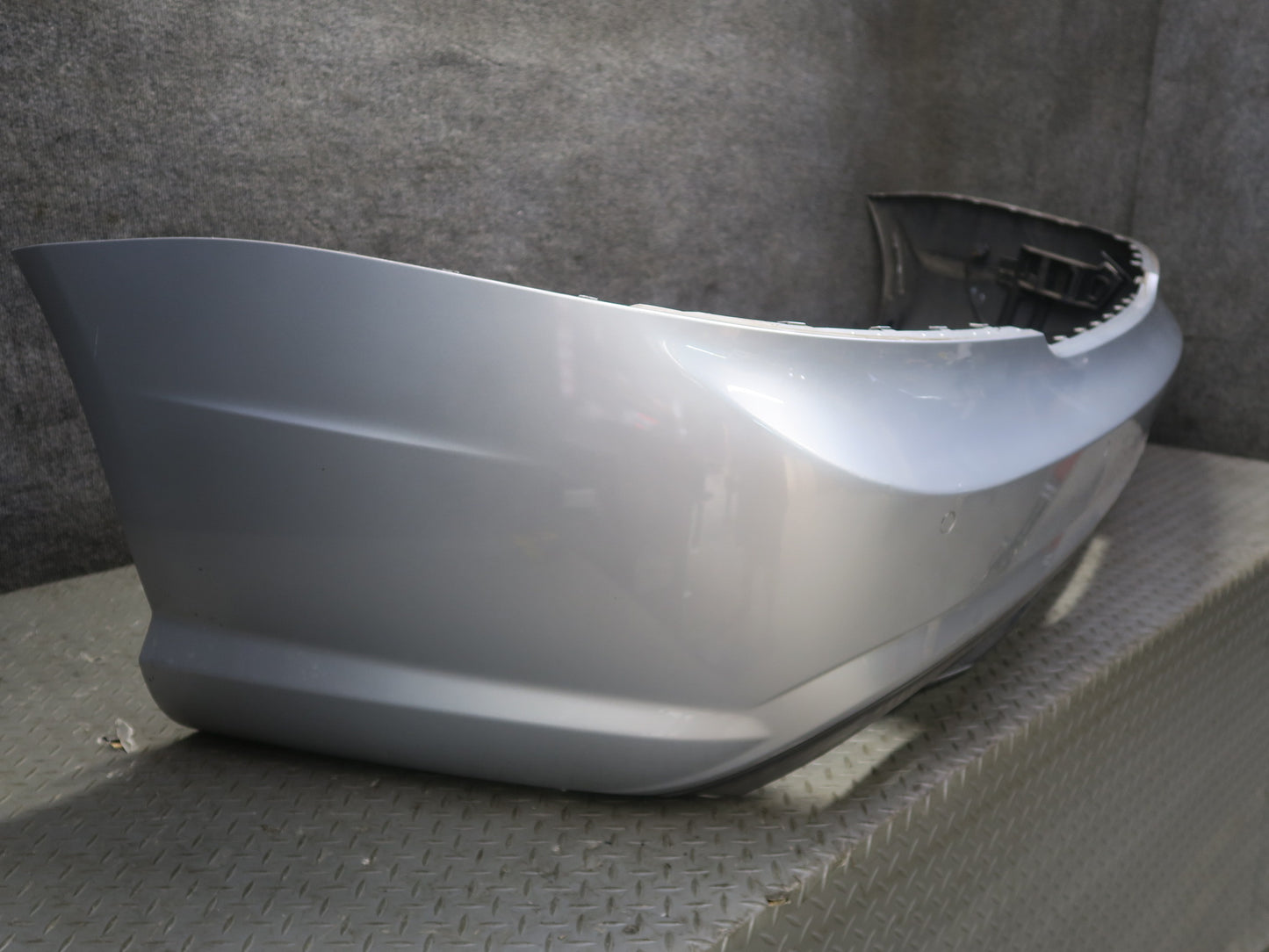 13-16 Mercedes R231 SL550 AMG Sport Rear Bumper Cover Iridium Silver w PDC OEM