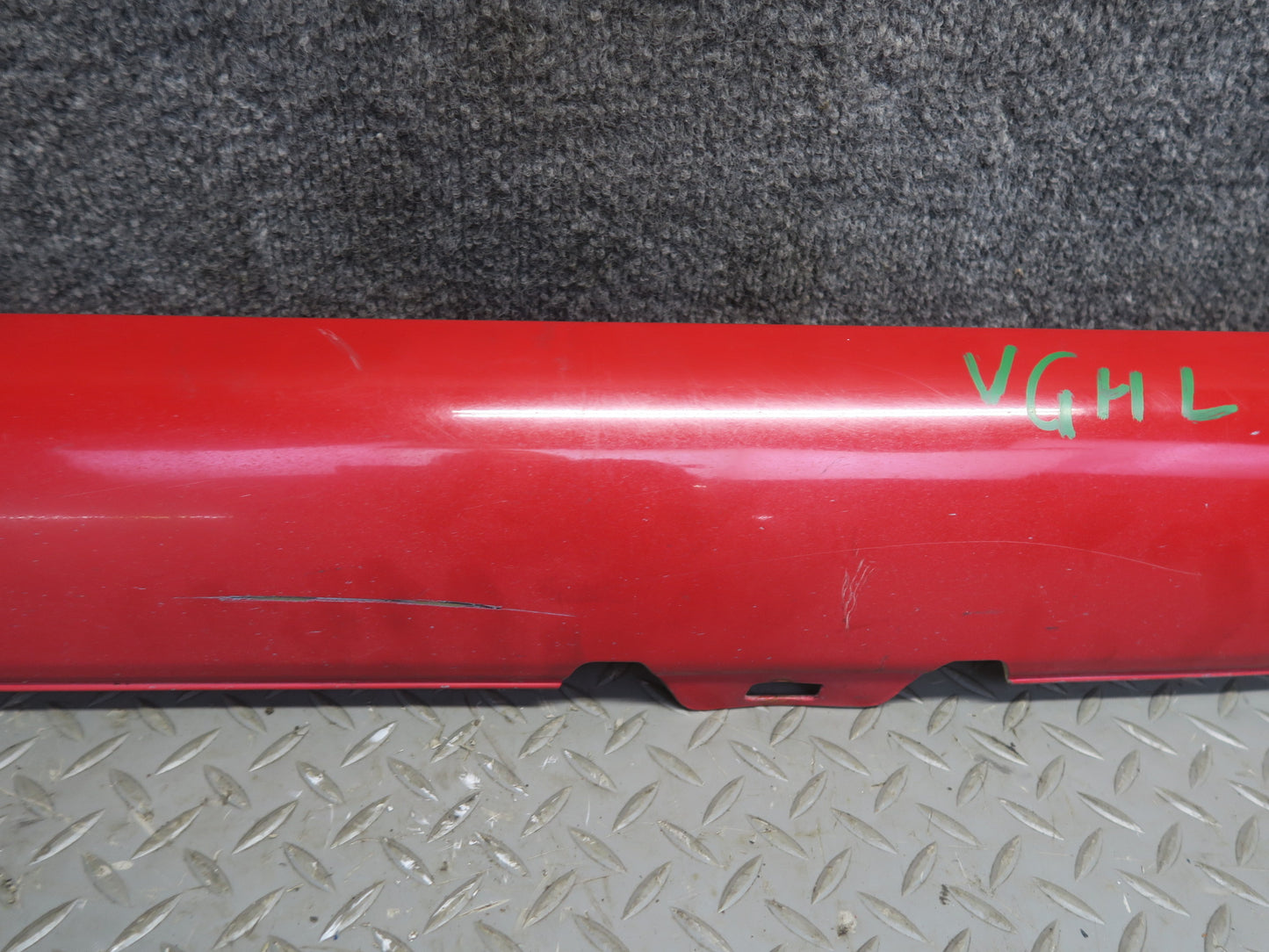 2008 VW Golf MK5 R32 Left Side Skirt Rocker Panel Lower Molding Tornado RED OEM