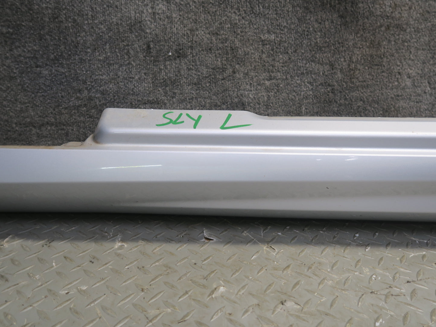 13-16 Mercedes R231 SL550 AMG Left Side Skirt Rocker Panel Lower Molding OEM