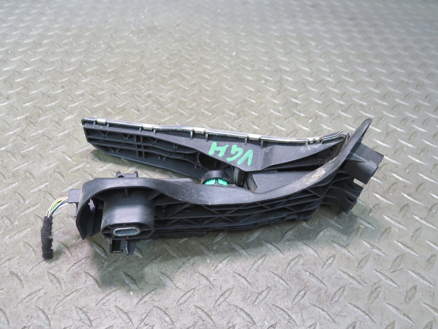 2008 VW Golf MK5 R32 Gas Acceleration Pedal 1K1723503P OEM