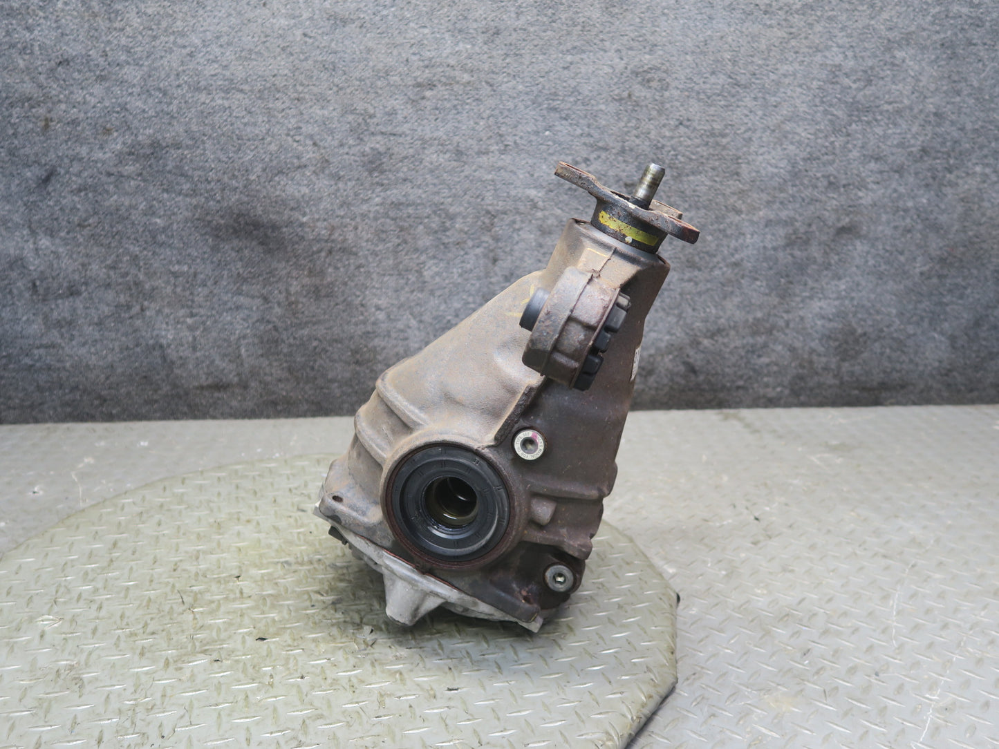 06-10 Lexus SC430 Rear Differential Carrier 3.769 Ratio 74K Miles OEM