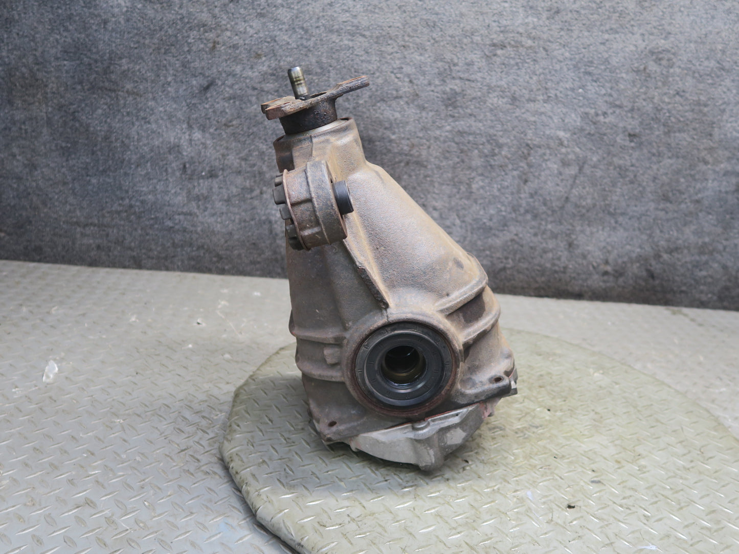 06-10 Lexus SC430 Rear Differential Carrier 3.769 Ratio 74K Miles OEM