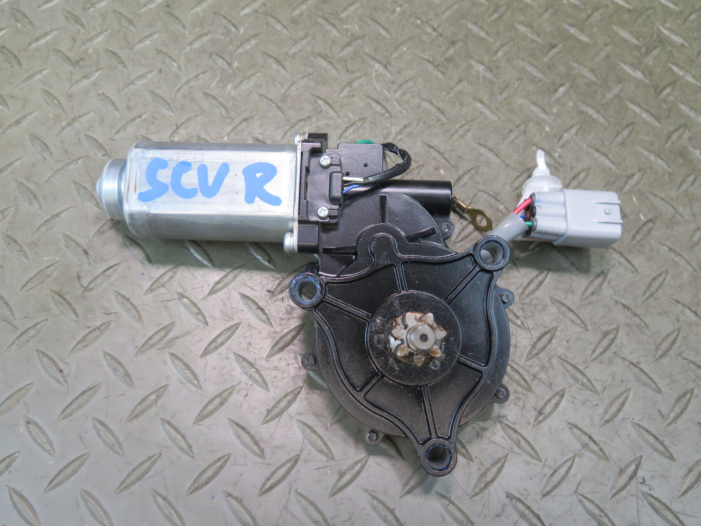 02-10 Lexus UZZ40L SC430 Set of 2 Rear Trunk Lid Hinge Drive Gear Motor OEM
