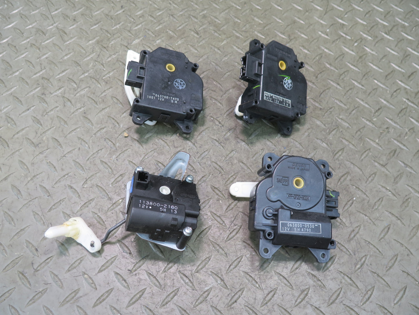 02-10 Lexus SC430 Set of 4 A/C Heater Flap Door Actuator Motor OEM