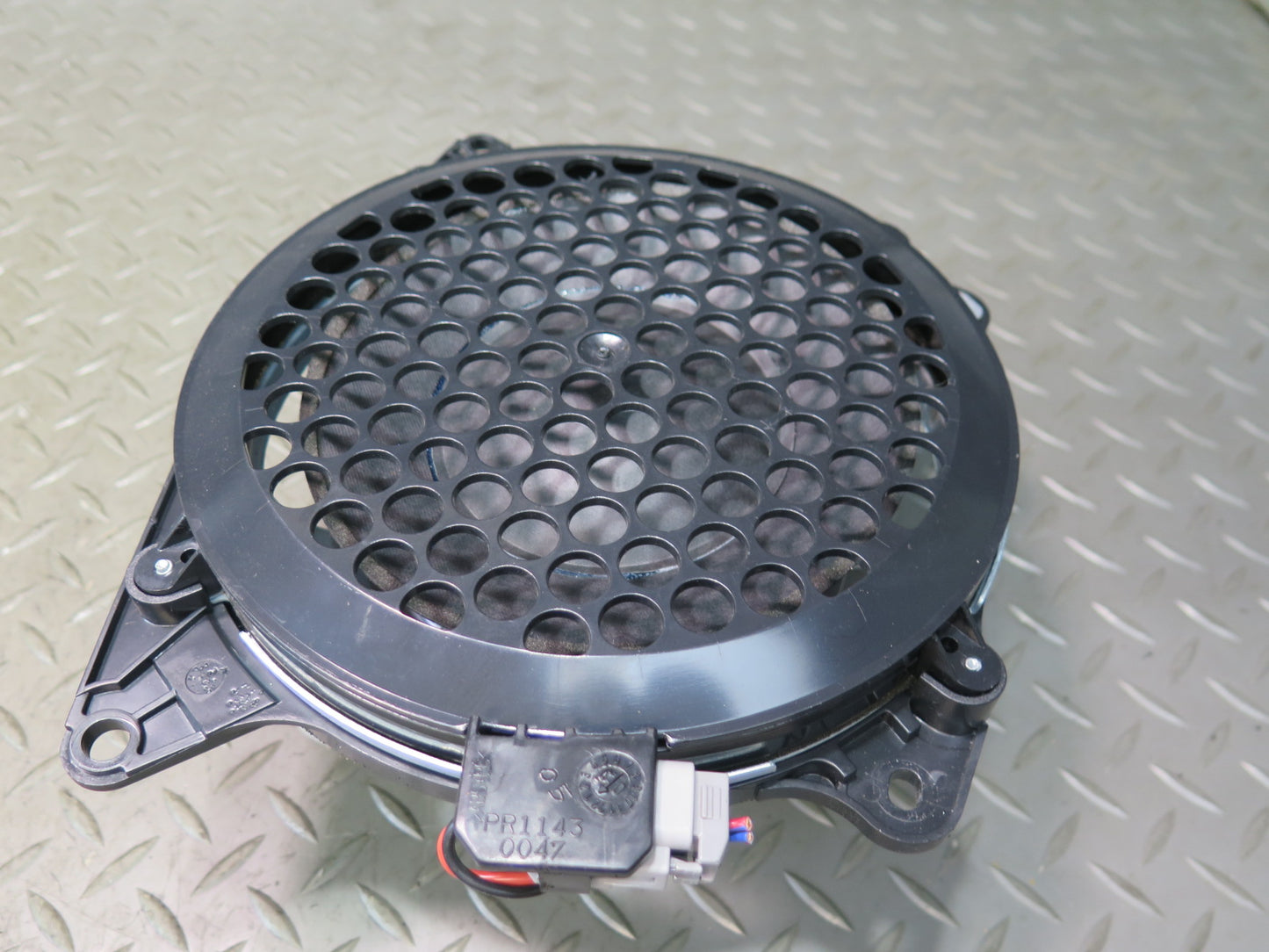 02-10 Lexus SC430 5pcs Mark Levinson Subwoofer Speaker Tweeter Set OEM
