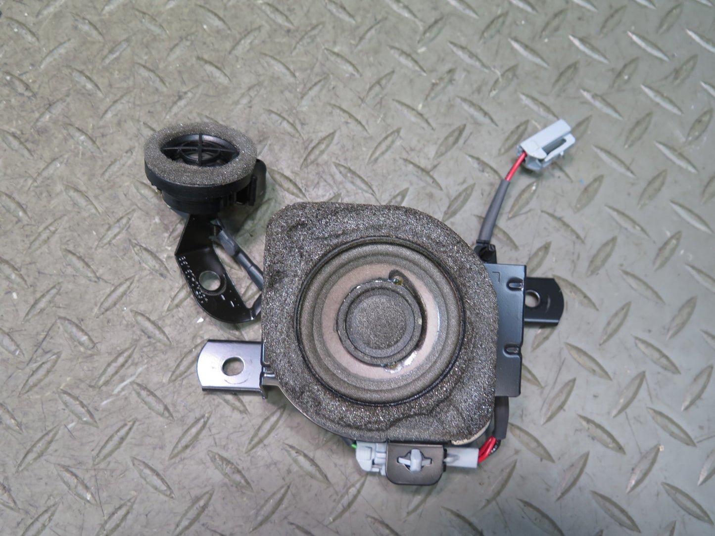 02-10 Lexus SC430 5pcs Mark Levinson Subwoofer Speaker Tweeter Set OEM