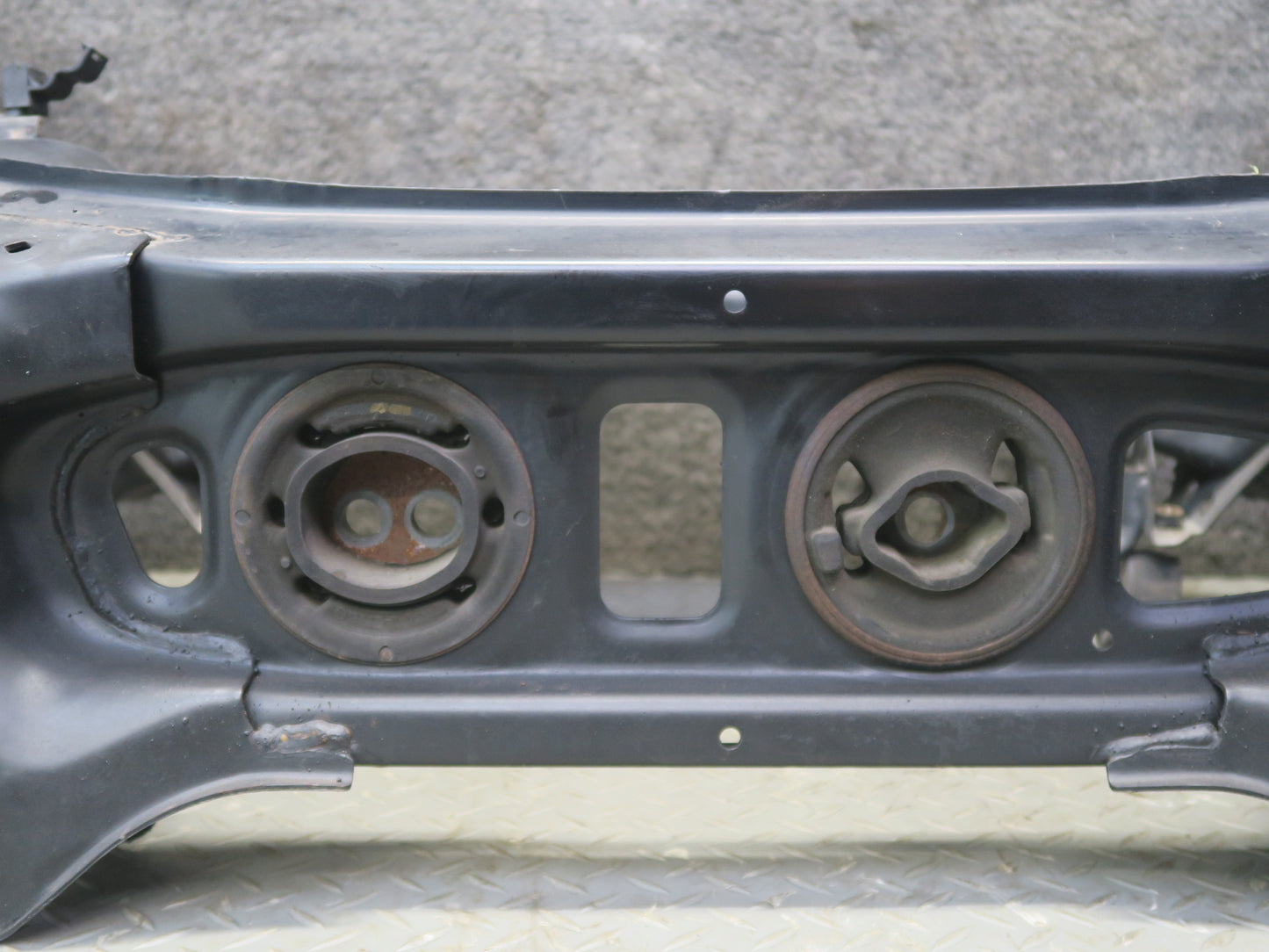 02-10 Lexus UZZ40L SC430 Rear Suspension Crossmember Sub Frame Subframe 74K OEM