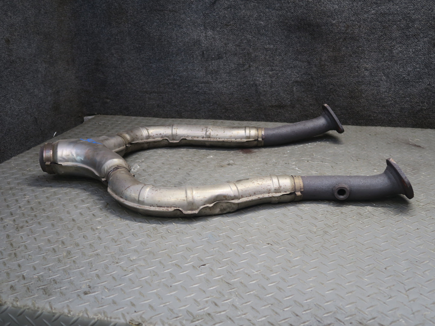 02-10 Lexus UZZ40L SC430 Front Exhaust Y Pipe Line 74K Miles OEM