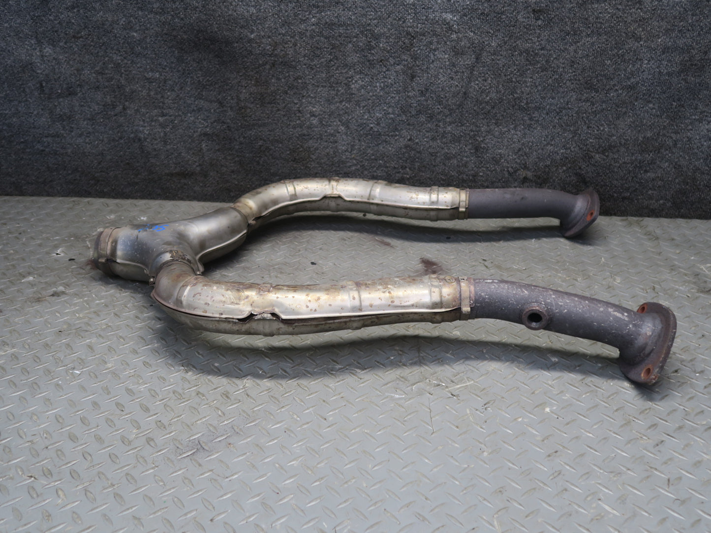 02-10 Lexus UZZ40L SC430 Front Exhaust Y Pipe Line 74K Miles OEM