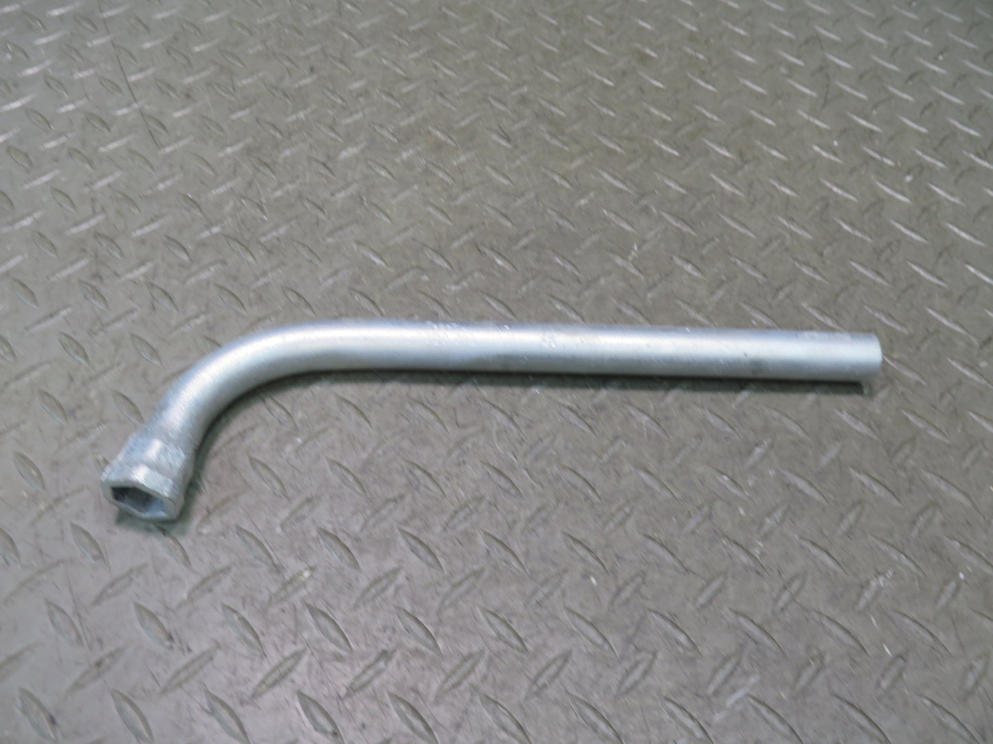 06-09 VW Golf MK5 R32 Emergency Spare Tire Lift Jack w Wrench OEM