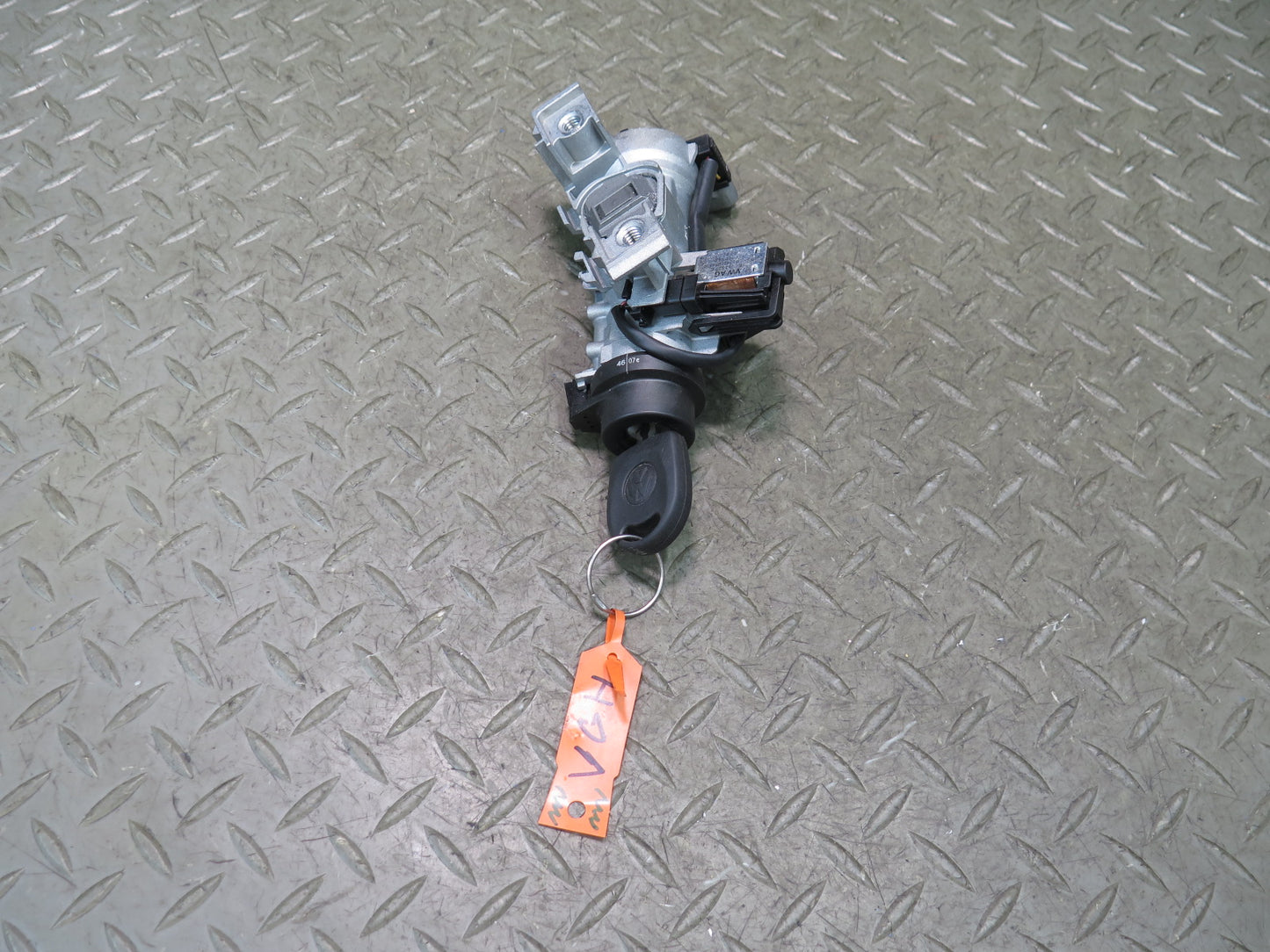 2008 VW Golf MK5 R32 3.2L Cbra Engine ECU Speedo Ignition Theft Lock KEY Set OEM