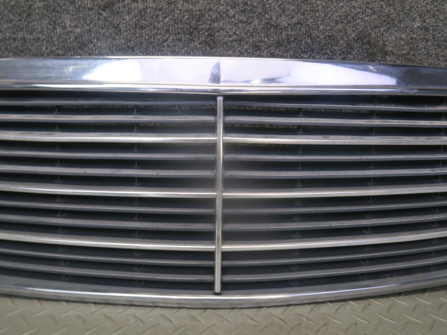94-99 Mercedes W140 S500 S600 Front Hood Chrome Grille OEM