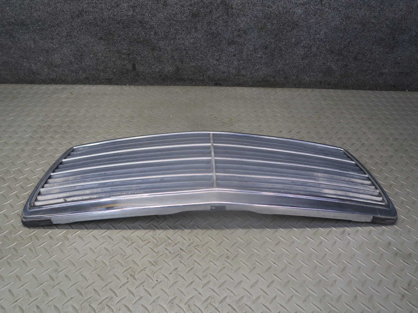 94-99 Mercedes W140 S500 S600 Front Hood Chrome Grille OEM