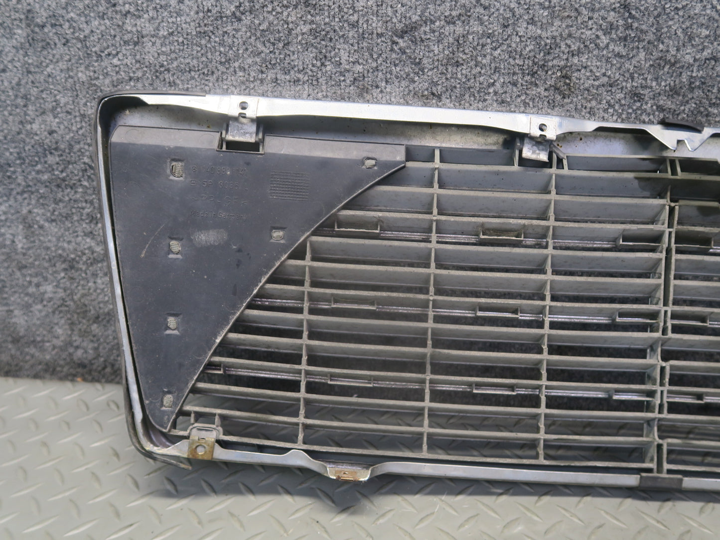 94-99 Mercedes W140 S500 S600 Front Hood Chrome Grille OEM