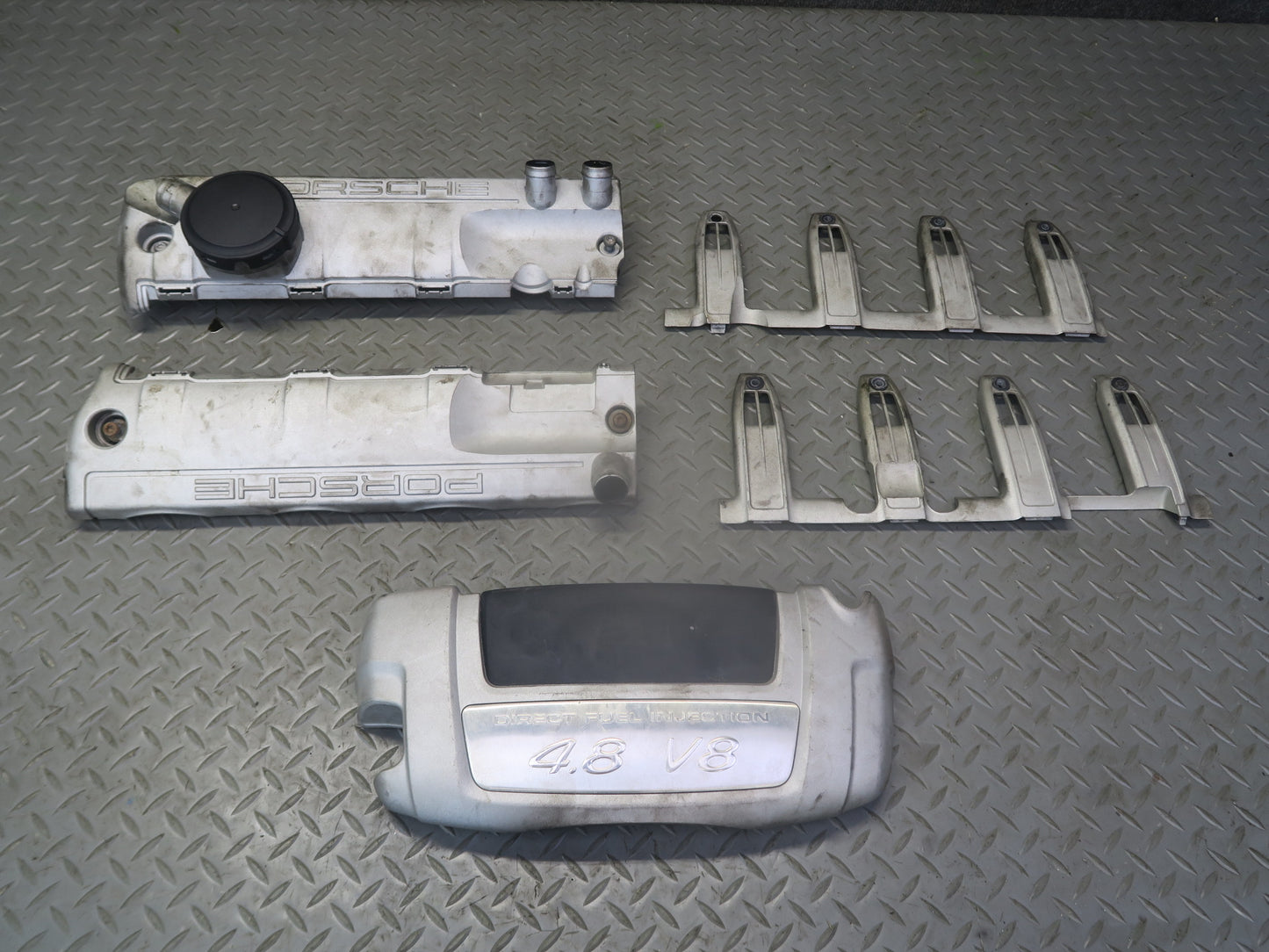 08-10 Porsche Cayenne 957 Turbo Engine Ignition Oil Separator Valve Cover Set
