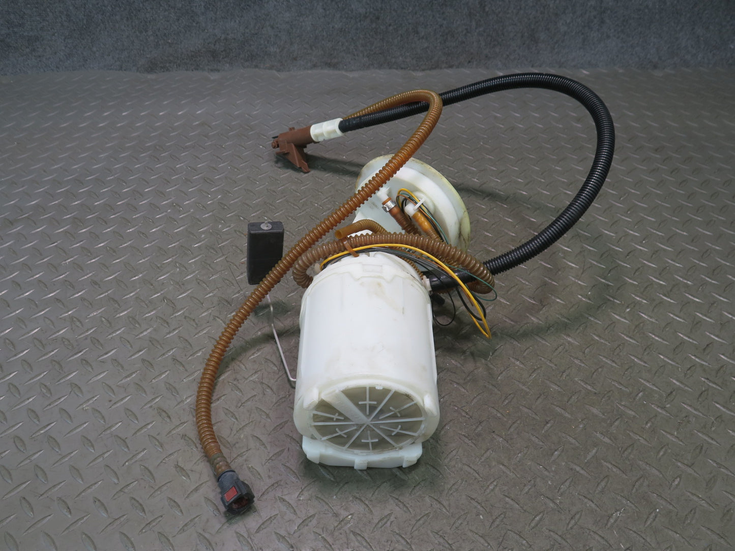 2008 VW Golf MK5 R32 3.2L Fuel Pump Level Sensor Assembly OEM